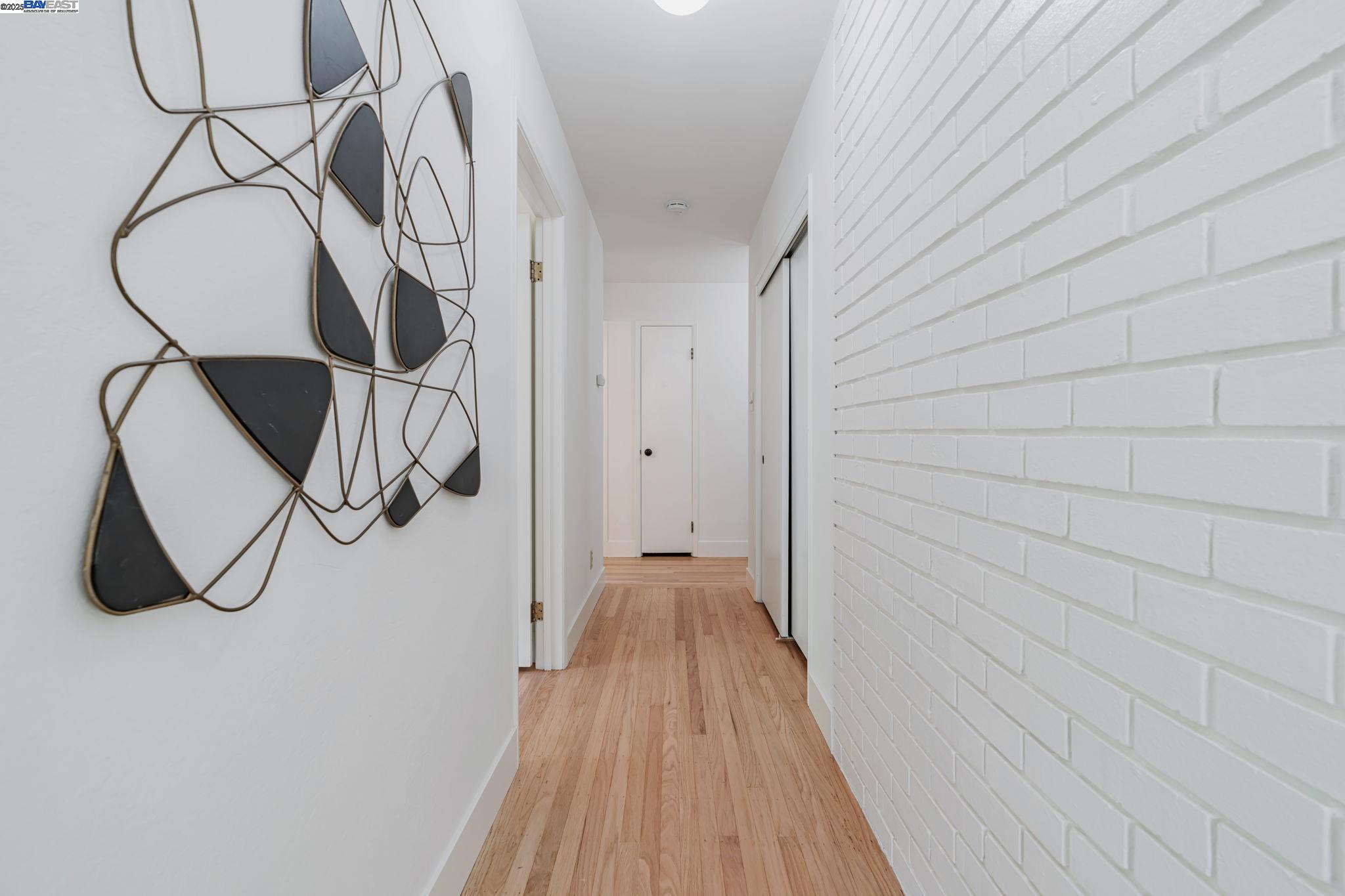 Detail Gallery Image 26 of 60 For 1092 Porto Marino Dr, San Carlos,  CA 94070 - 4 Beds | 2/1 Baths