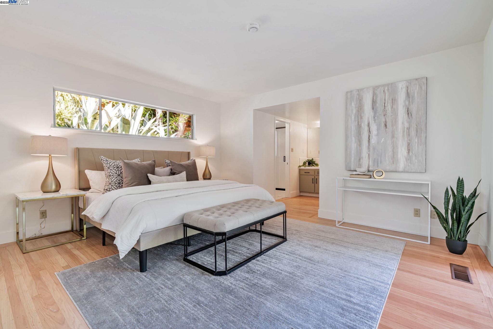 Detail Gallery Image 29 of 60 For 1092 Porto Marino Dr, San Carlos,  CA 94070 - 4 Beds | 2/1 Baths