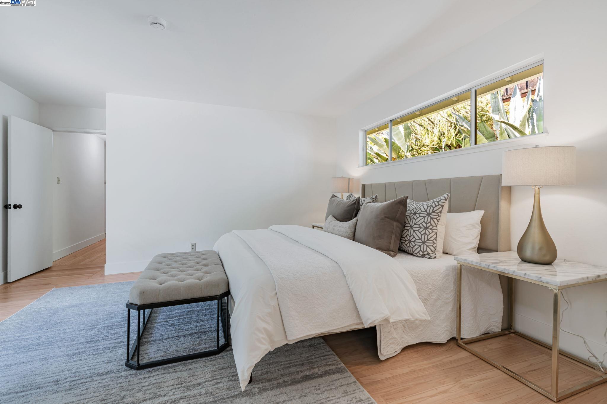 Detail Gallery Image 30 of 60 For 1092 Porto Marino Dr, San Carlos,  CA 94070 - 4 Beds | 2/1 Baths