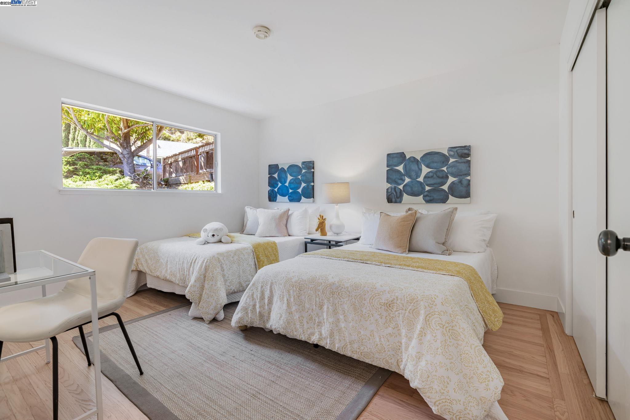 Detail Gallery Image 34 of 60 For 1092 Porto Marino Dr, San Carlos,  CA 94070 - 4 Beds | 2/1 Baths