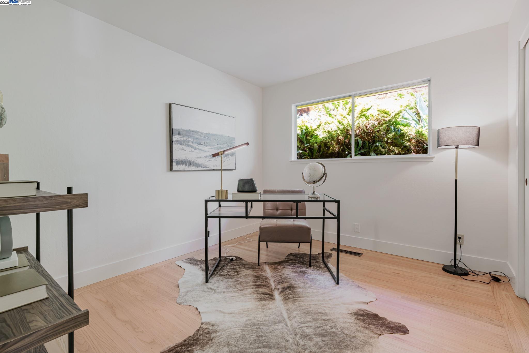 Detail Gallery Image 36 of 60 For 1092 Porto Marino Dr, San Carlos,  CA 94070 - 4 Beds | 2/1 Baths