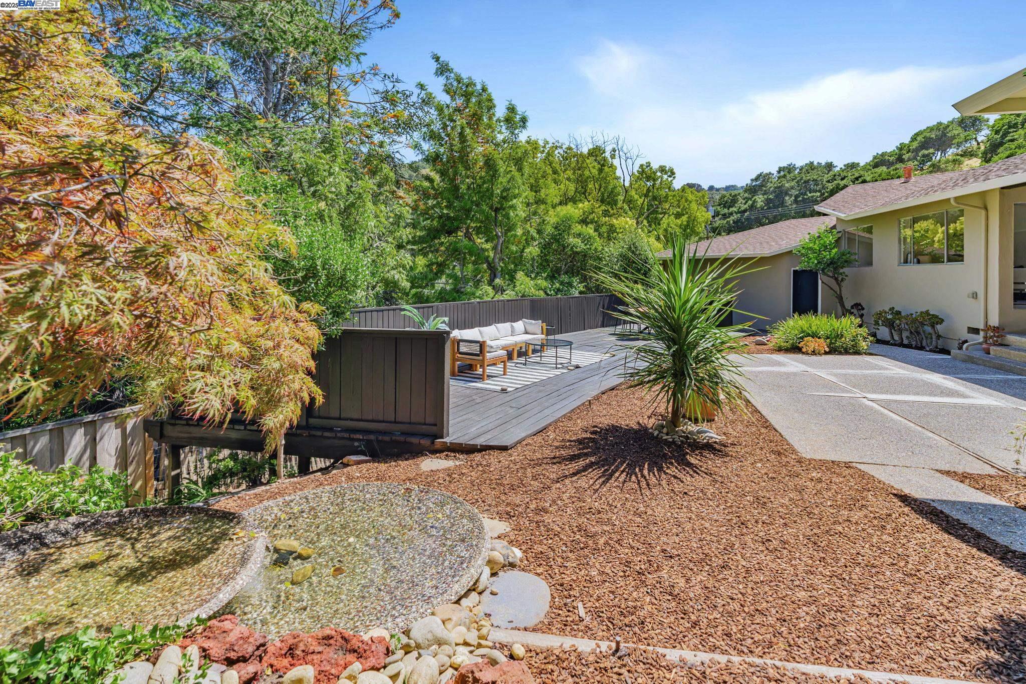 Detail Gallery Image 46 of 60 For 1092 Porto Marino Dr, San Carlos,  CA 94070 - 4 Beds | 2/1 Baths