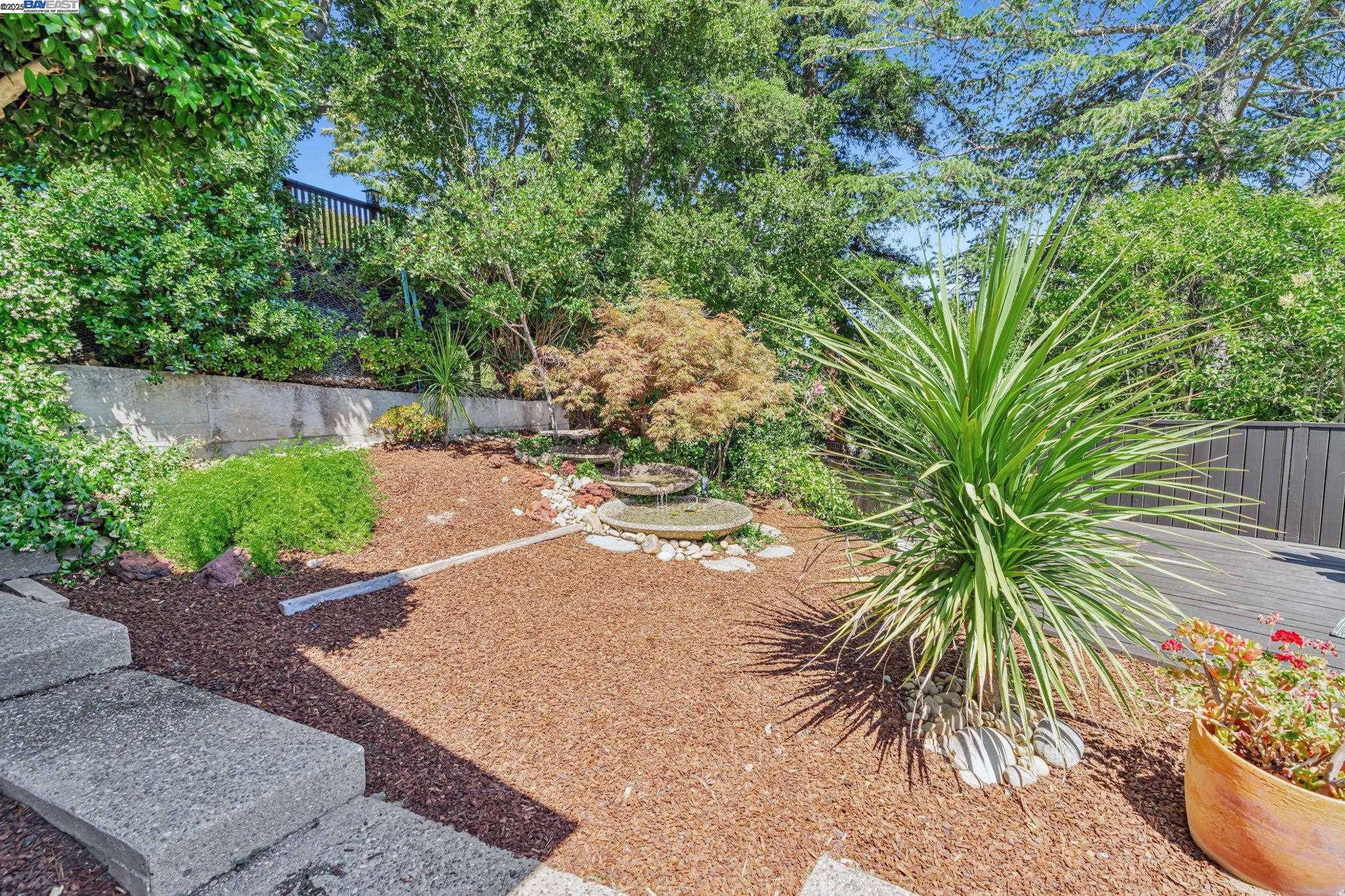 Detail Gallery Image 52 of 60 For 1092 Porto Marino Dr, San Carlos,  CA 94070 - 4 Beds | 2/1 Baths