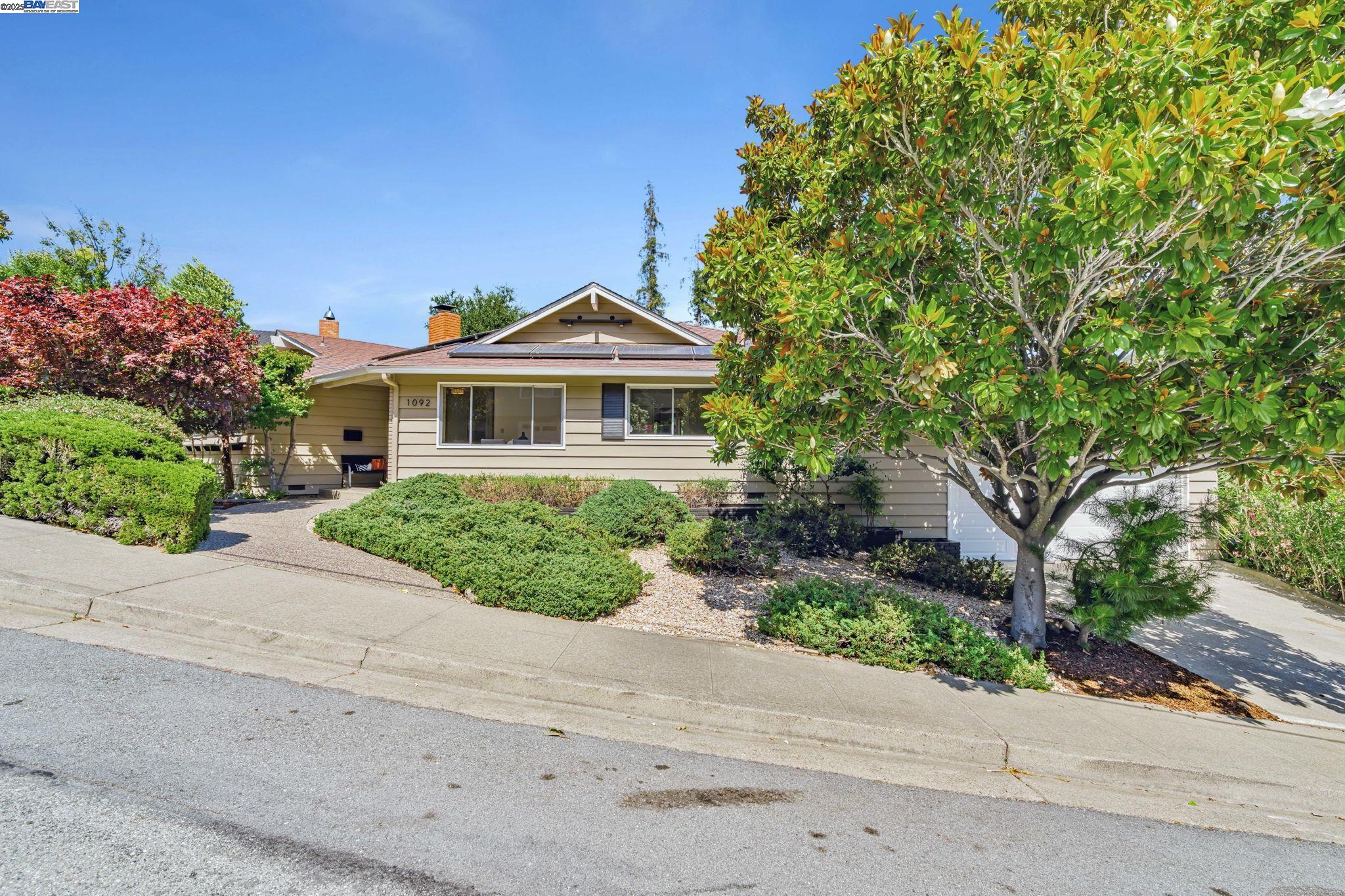 Detail Gallery Image 55 of 60 For 1092 Porto Marino Dr, San Carlos,  CA 94070 - 4 Beds | 2/1 Baths