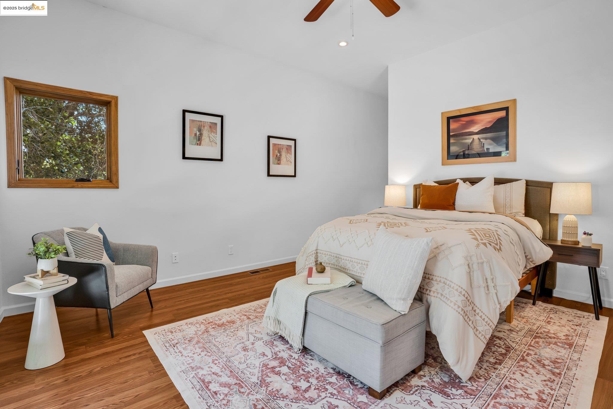 Detail Gallery Image 20 of 54 For 580 Chetwood St., Oakland,  CA 94610 - 4 Beds | 2 Baths