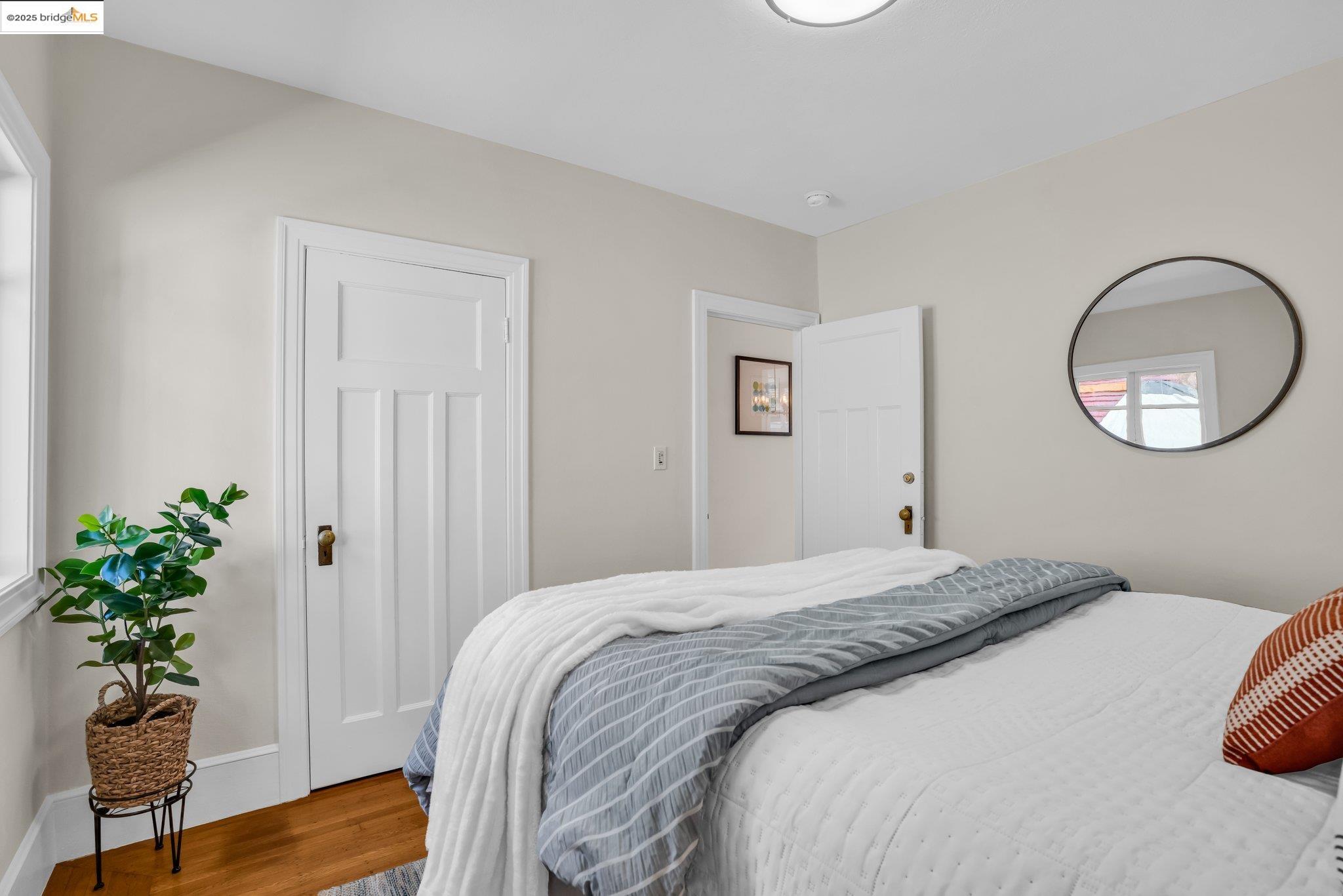 Detail Gallery Image 28 of 54 For 580 Chetwood St., Oakland,  CA 94610 - 4 Beds | 2 Baths
