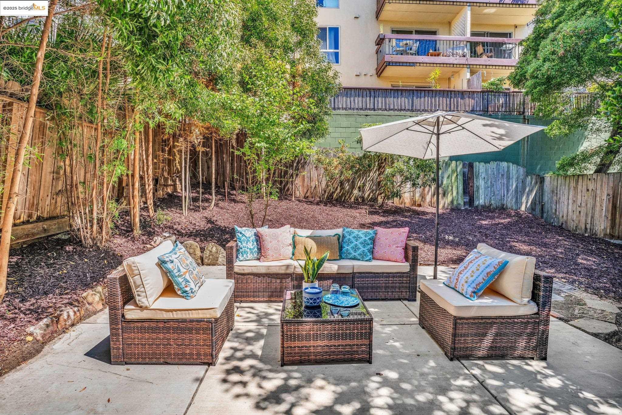 Detail Gallery Image 36 of 54 For 580 Chetwood St., Oakland,  CA 94610 - 4 Beds | 2 Baths