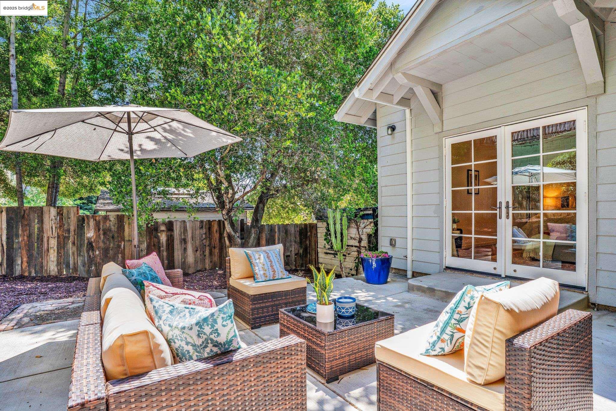 Detail Gallery Image 38 of 54 For 580 Chetwood St., Oakland,  CA 94610 - 4 Beds | 2 Baths