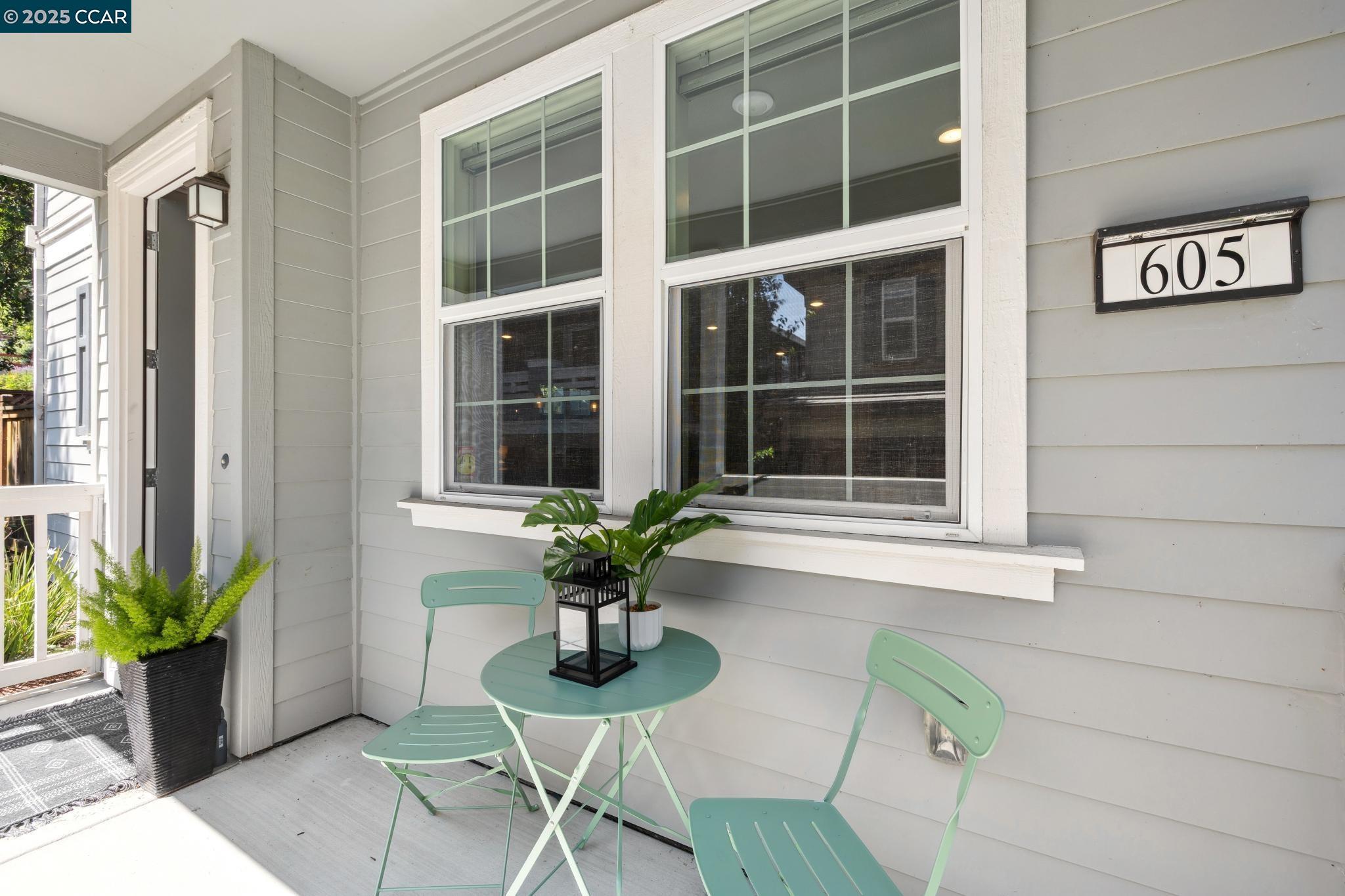 Detail Gallery Image 3 of 45 For 605 Chives Way, Walnut Creek,  CA 94595 - 4 Beds | 2/1 Baths