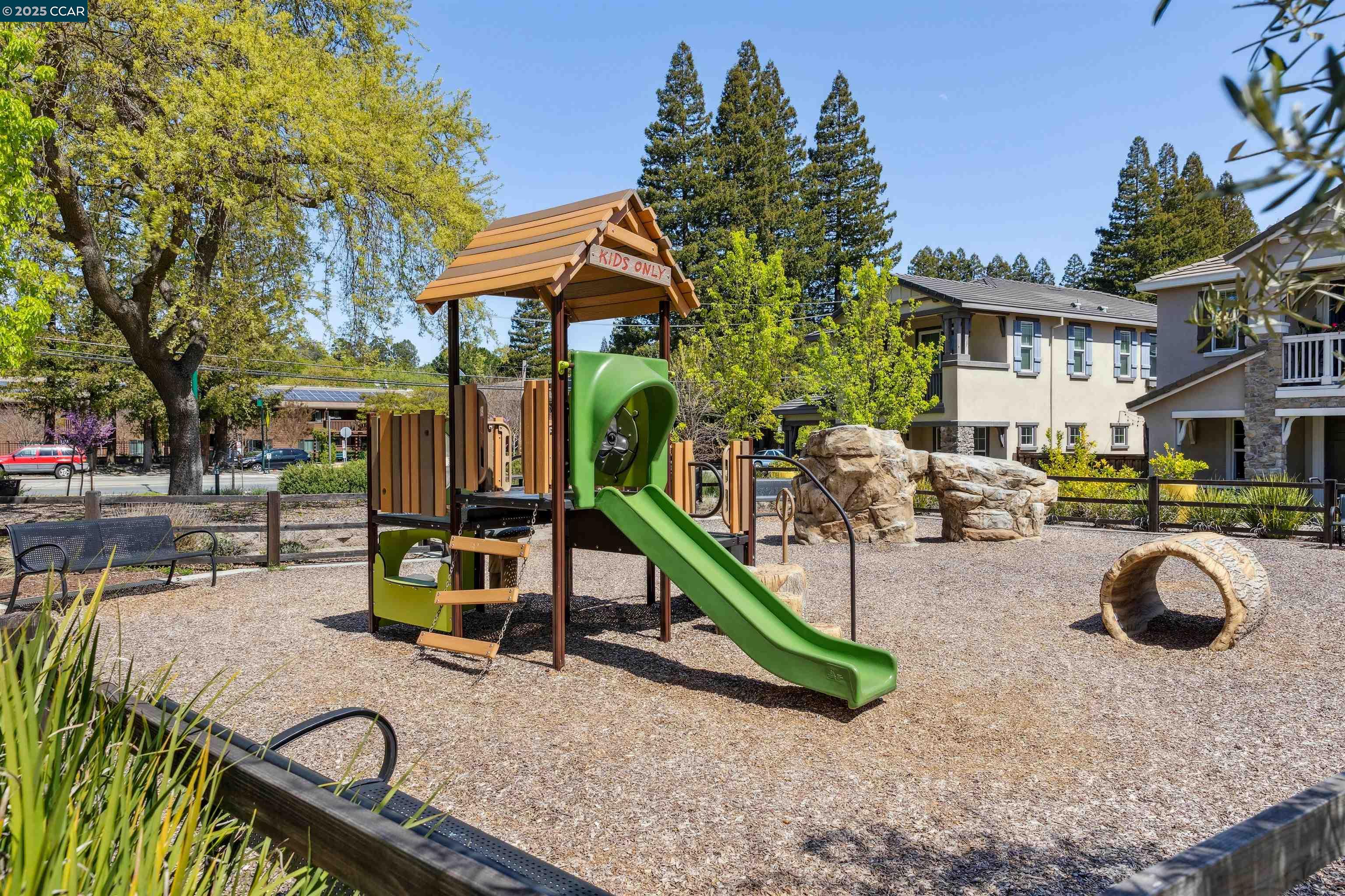 Detail Gallery Image 39 of 45 For 605 Chives Way, Walnut Creek,  CA 94595 - 4 Beds | 2/1 Baths