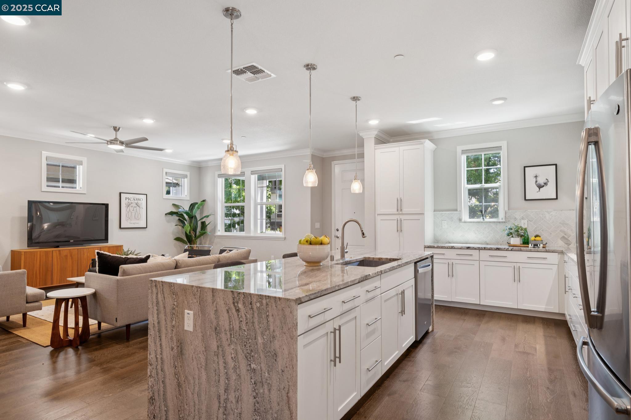 Detail Gallery Image 7 of 45 For 605 Chives Way, Walnut Creek,  CA 94595 - 4 Beds | 2/1 Baths