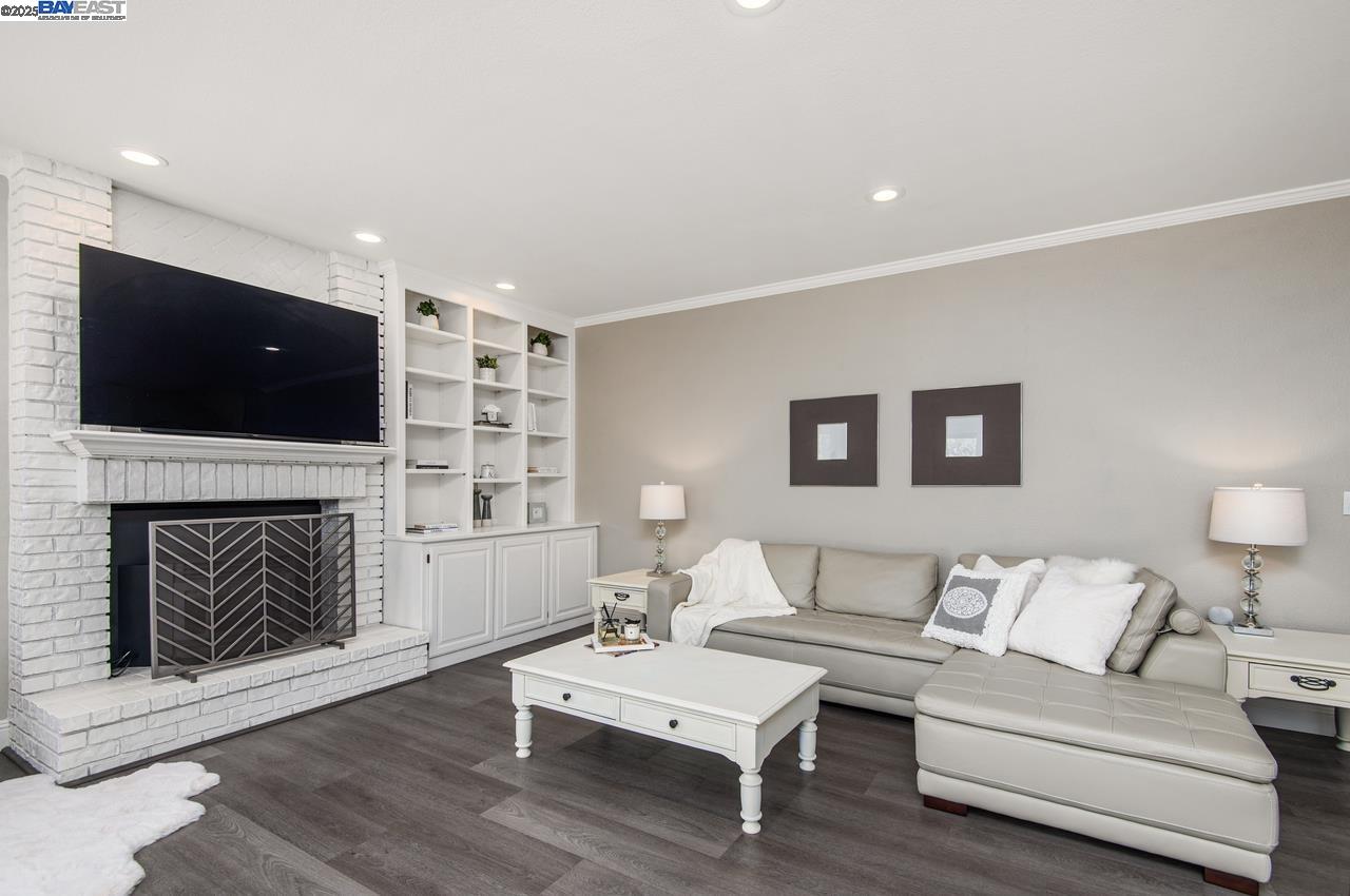 Detail Gallery Image 23 of 48 For 2839 Victoria Ridge Ct, Pleasanton,  CA 94566 - 5 Beds | 3 Baths