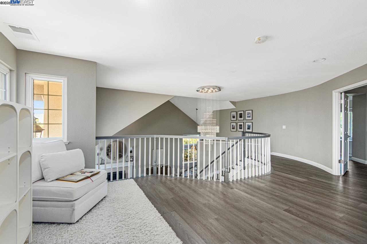 Detail Gallery Image 35 of 48 For 2839 Victoria Ridge Ct, Pleasanton,  CA 94566 - 5 Beds | 3 Baths