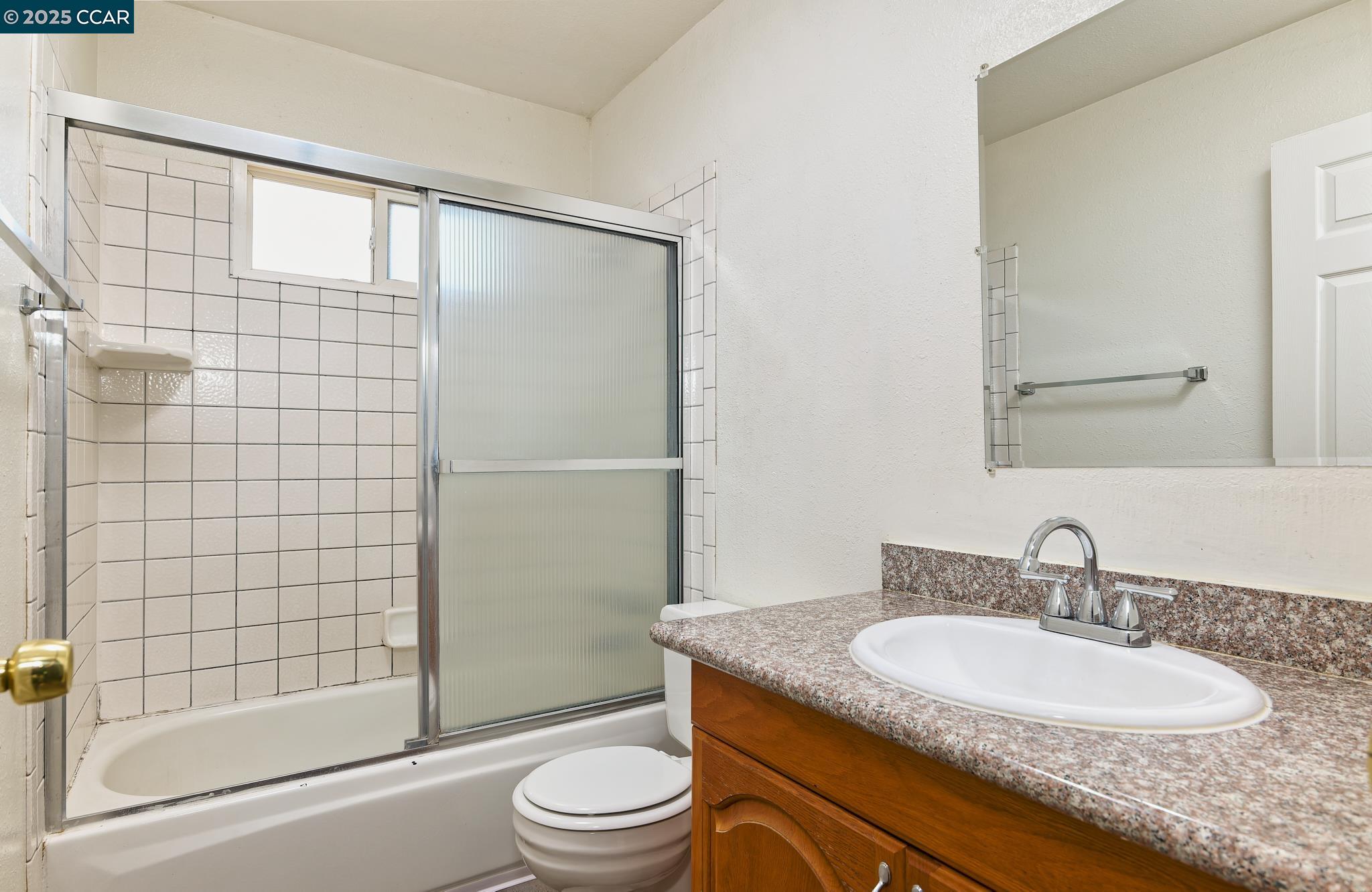 Detail Gallery Image 12 of 28 For 4534 Breckenridge Way, Sacramento,  CA 95838 - 4 Beds | 2/1 Baths