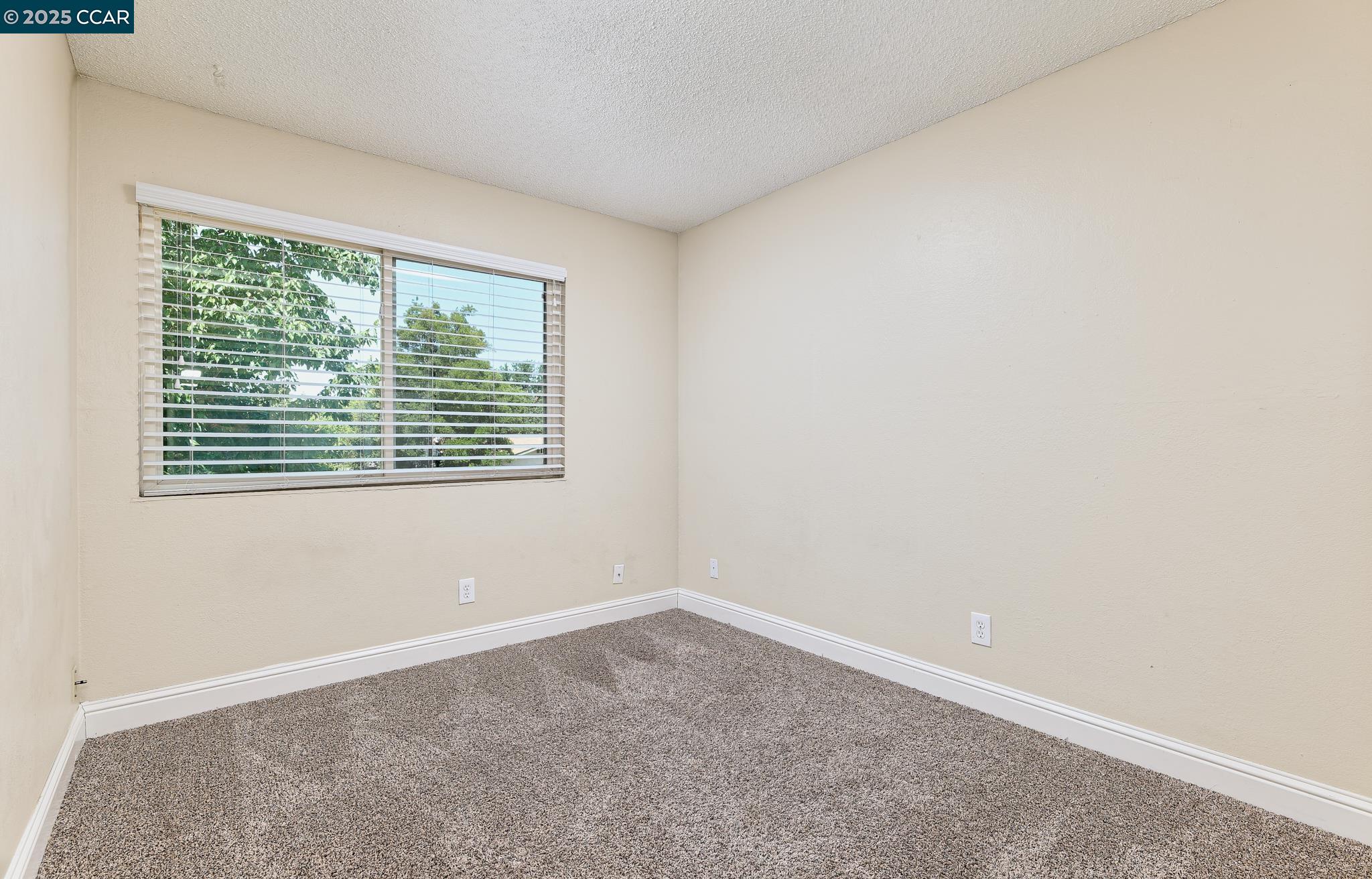 Detail Gallery Image 16 of 28 For 4534 Breckenridge Way, Sacramento,  CA 95838 - 4 Beds | 2/1 Baths