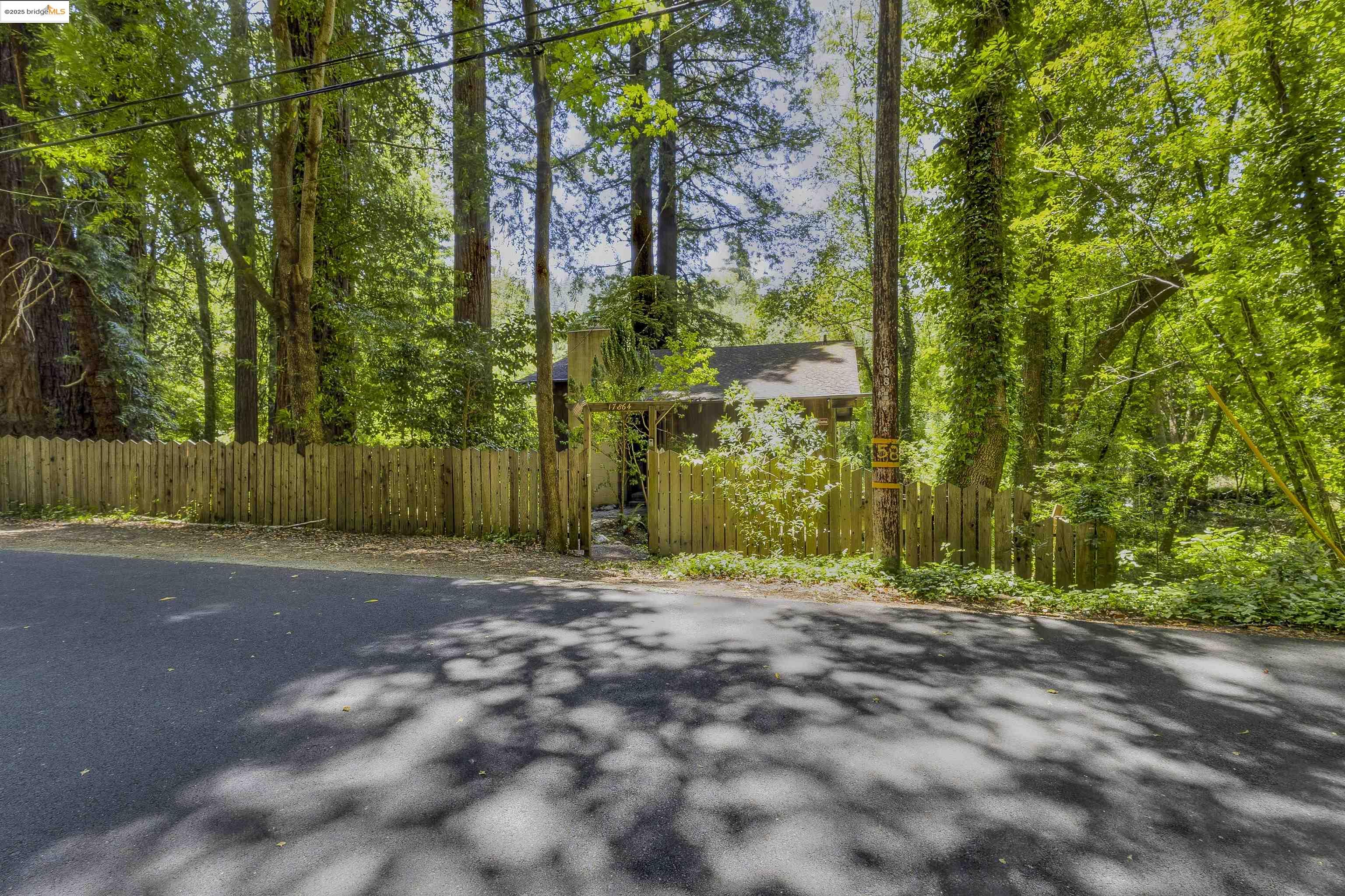Detail Gallery Image 2 of 32 For 17864 Neeley Rd, Guerneville,  CA 95446 - 1 Beds | 1 Baths