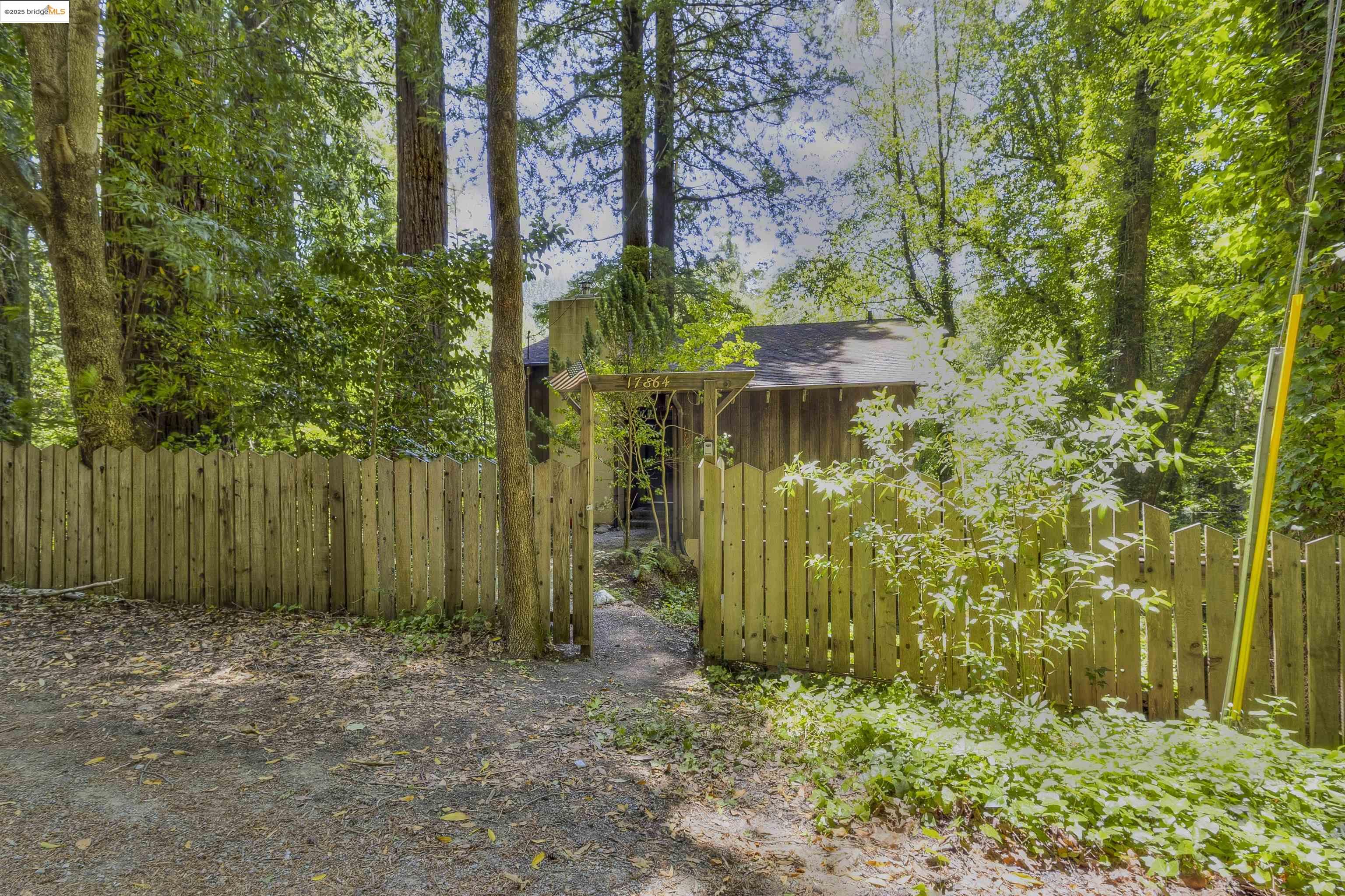 Detail Gallery Image 3 of 32 For 17864 Neeley Rd, Guerneville,  CA 95446 - 1 Beds | 1 Baths