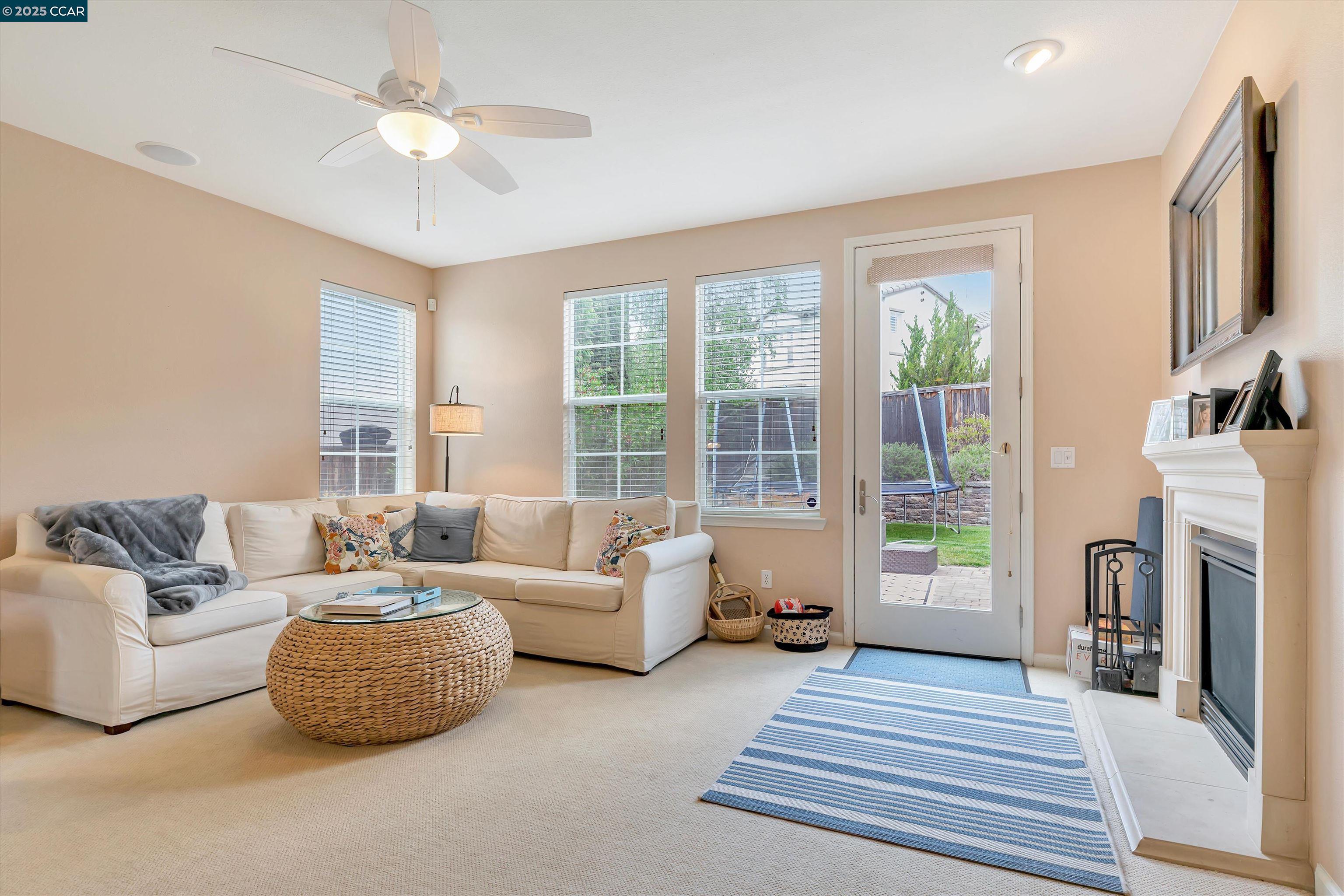 Detail Gallery Image 12 of 53 For 1489 Menton St, Danville,  CA 94506 - 4 Beds | 2/1 Baths