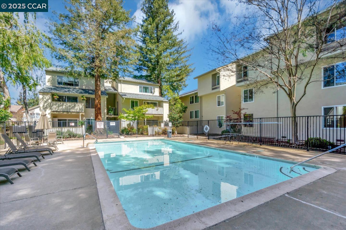 Detail Gallery Image 26 of 30 For 2708 Oak Rd #5,  Walnut Creek,  CA 94597 - 2 Beds | 1 Baths