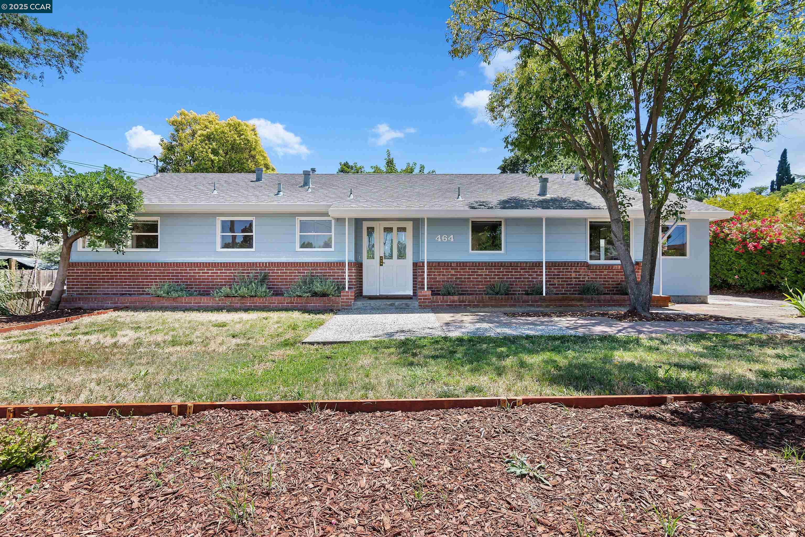 Detail Gallery Image 1 of 1 For 464 Boyd Rd, Pleasant Hill,  CA 94523-3209 - 3 Beds | 1/1 Baths