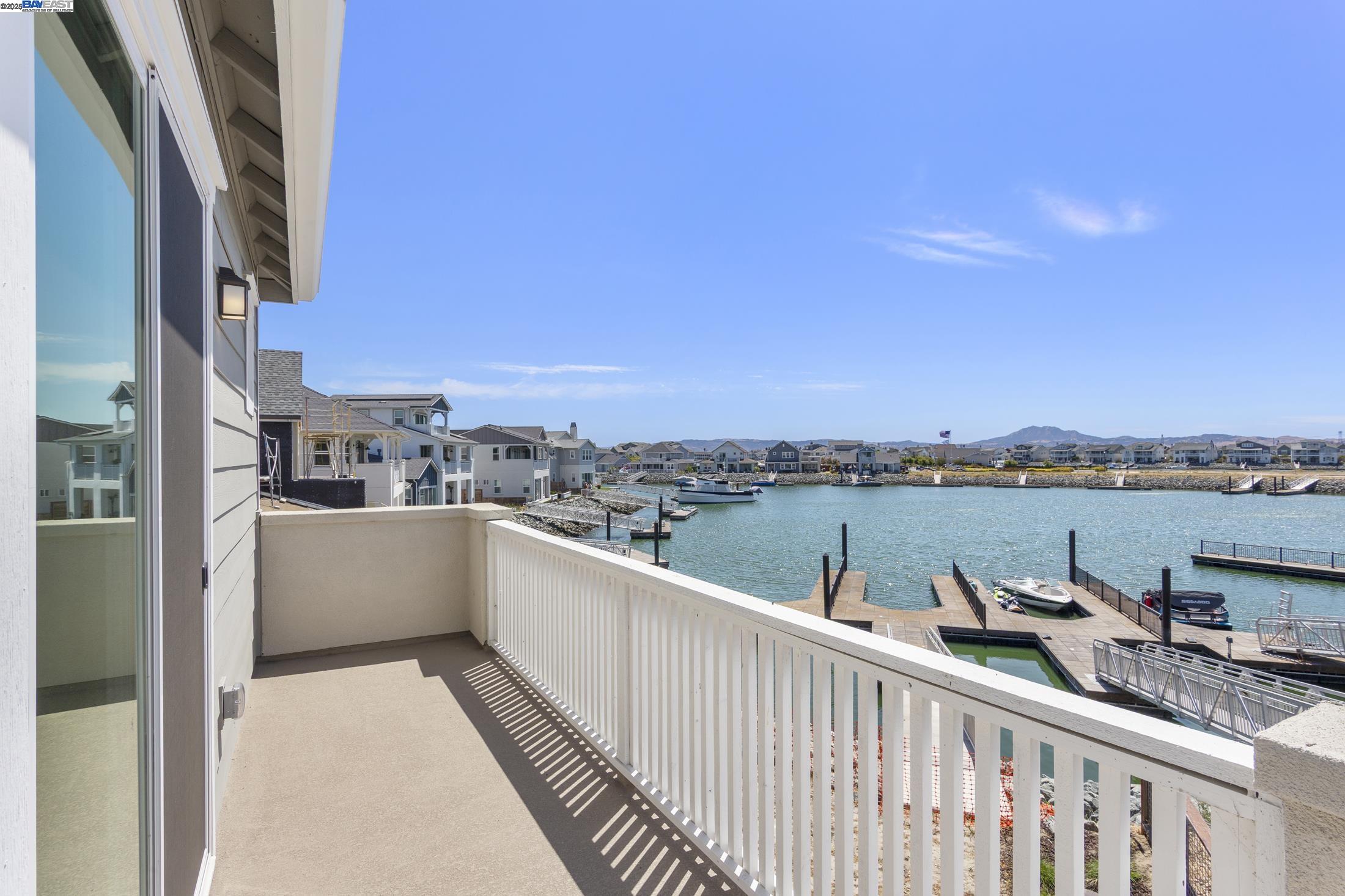 Detail Gallery Image 7 of 32 For 10 Grey Whale Place, Bethel Island,  CA 94511 - 3 Beds | 3 Baths