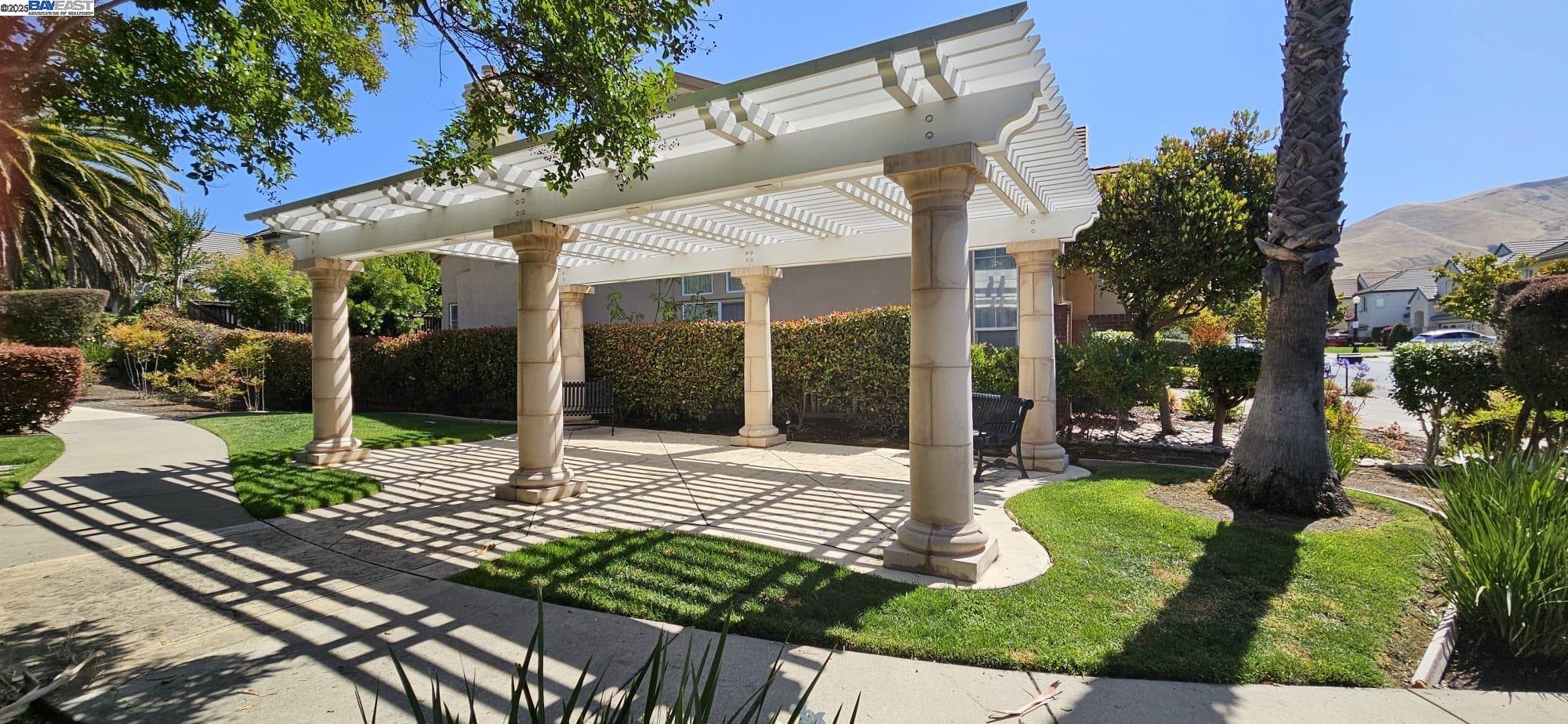 Detail Gallery Image 15 of 19 For 43401 Laurel Glen Cmn, Fremont,  CA 94539-3400 - 3 Beds | 2 Baths
