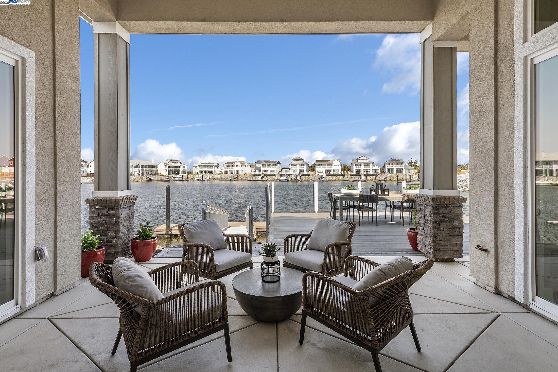 Detail Gallery Image 2 of 5 For 509 Channel Pl, Bethel Island,  CA 94511 - 3 Beds | 2 Baths