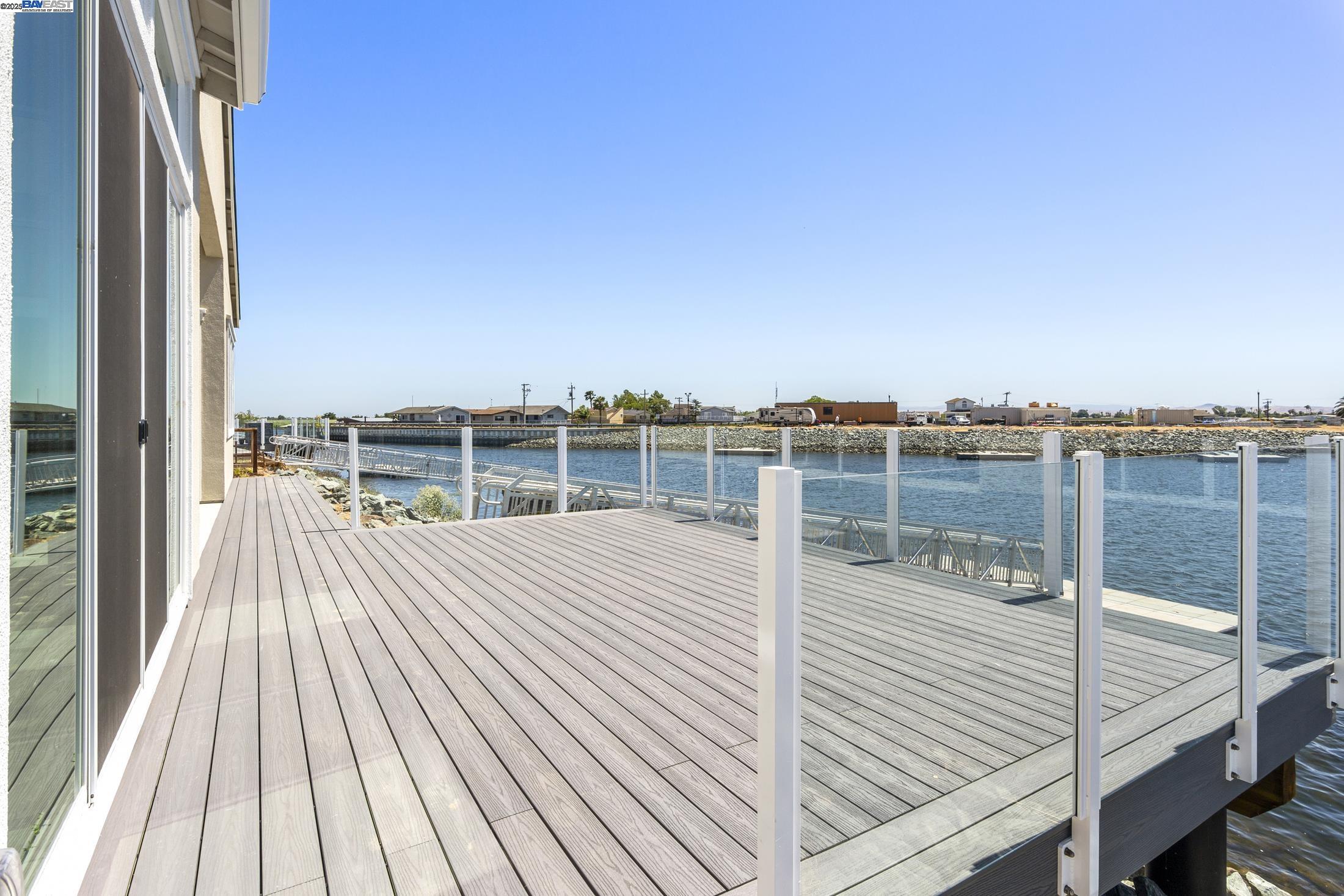 Detail Gallery Image 3 of 21 For 6008 Windsweep Rd, Bethel Island,  CA 94511 - 3 Beds | 2 Baths