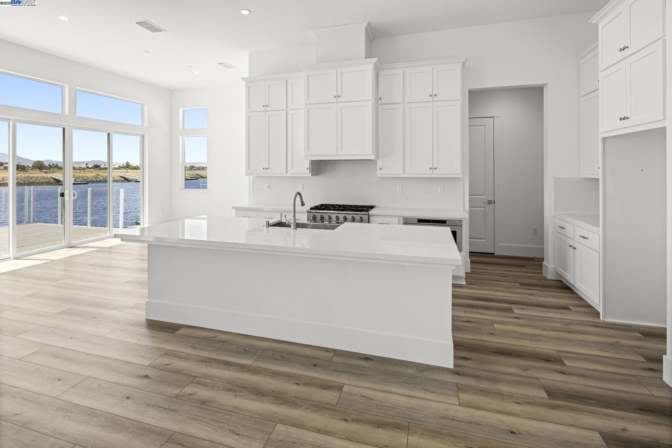 Detail Gallery Image 10 of 21 For 6008 Windsweep Rd, Bethel Island,  CA 94511 - 3 Beds | 2 Baths