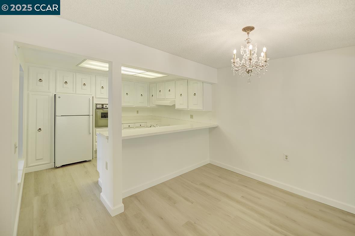 Photo #11: 41102898 Listing: Photo #11