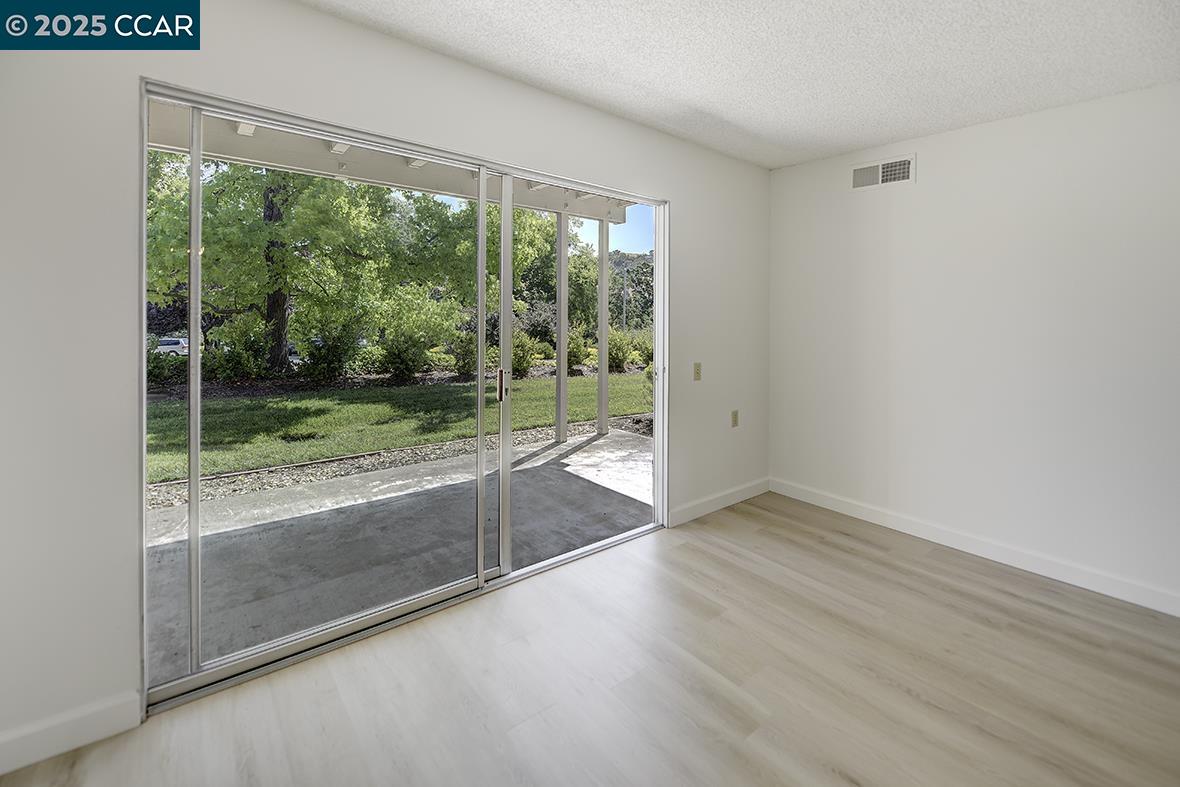 Photo #16: 41102898 Listing: Photo #16