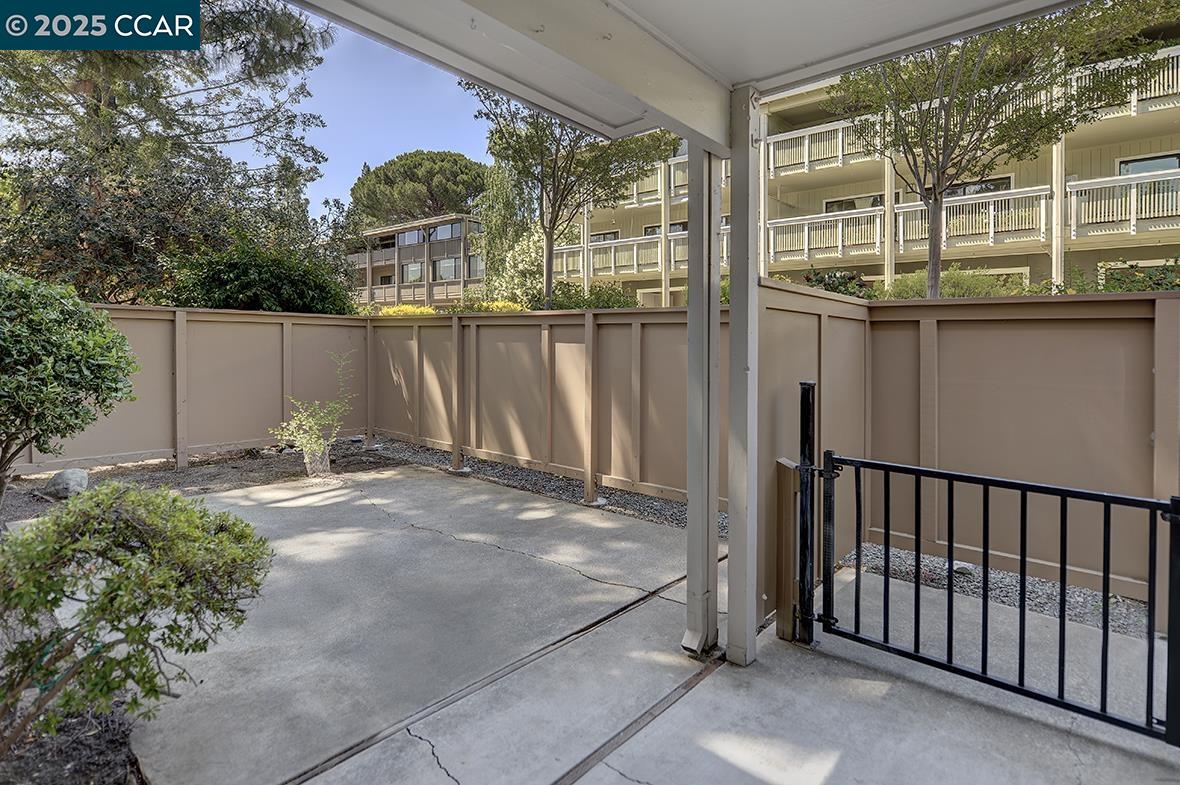 Photo #5: 41102898 Listing 