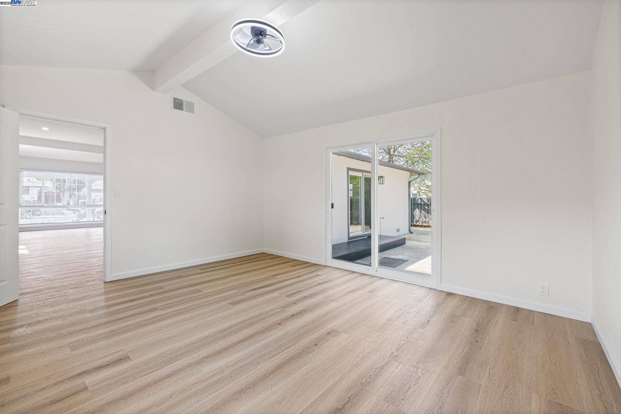 Detail Gallery Image 25 of 47 For 5507 Arizona, Concord,  CA 94521 - 3 Beds | 2 Baths