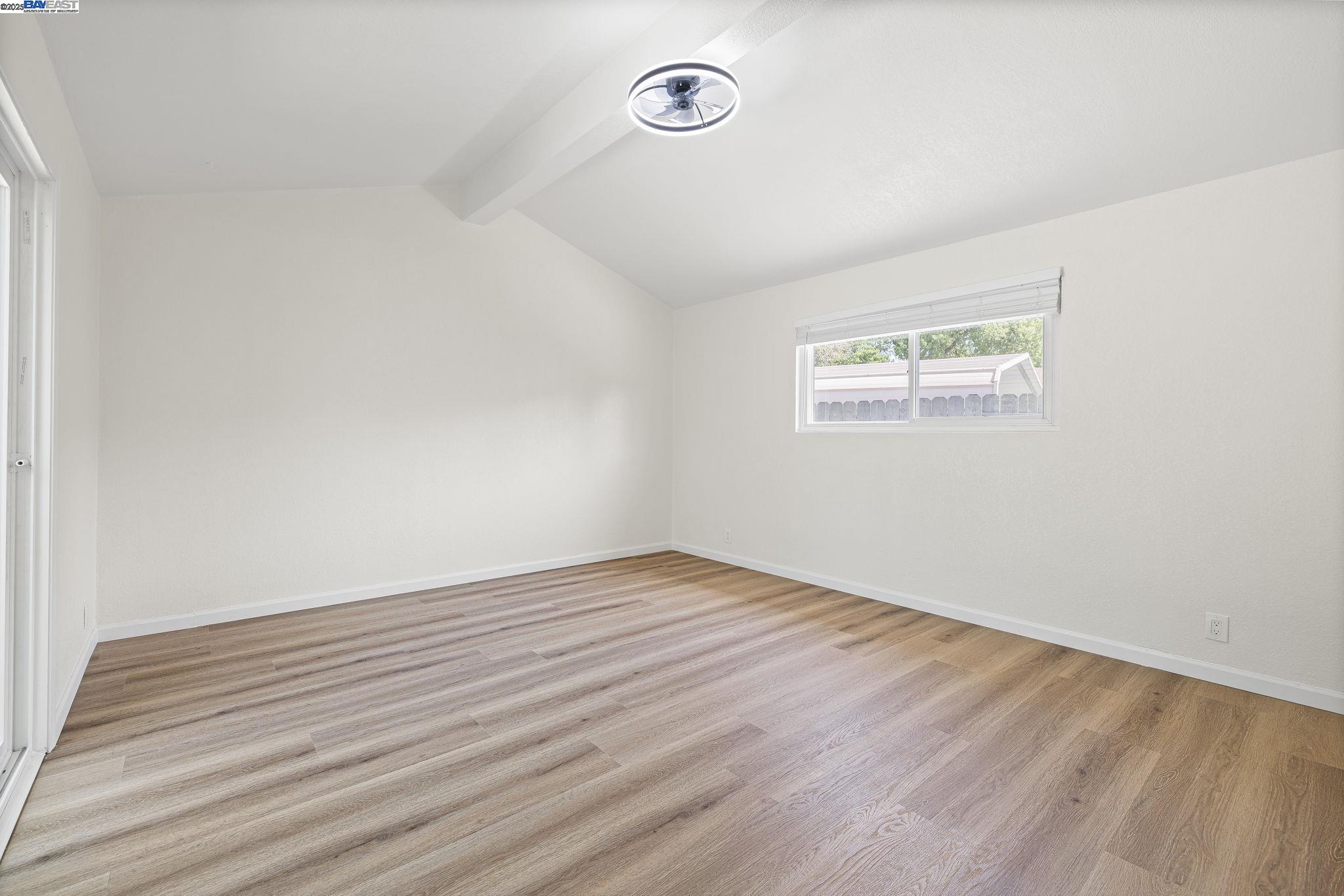 Detail Gallery Image 26 of 47 For 5507 Arizona, Concord,  CA 94521 - 3 Beds | 2 Baths