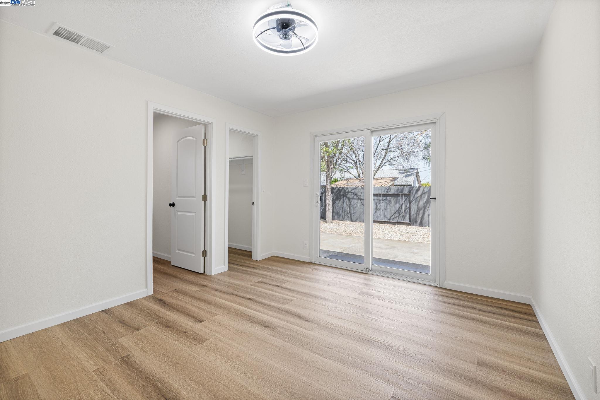 Detail Gallery Image 29 of 47 For 5507 Arizona, Concord,  CA 94521 - 3 Beds | 2 Baths