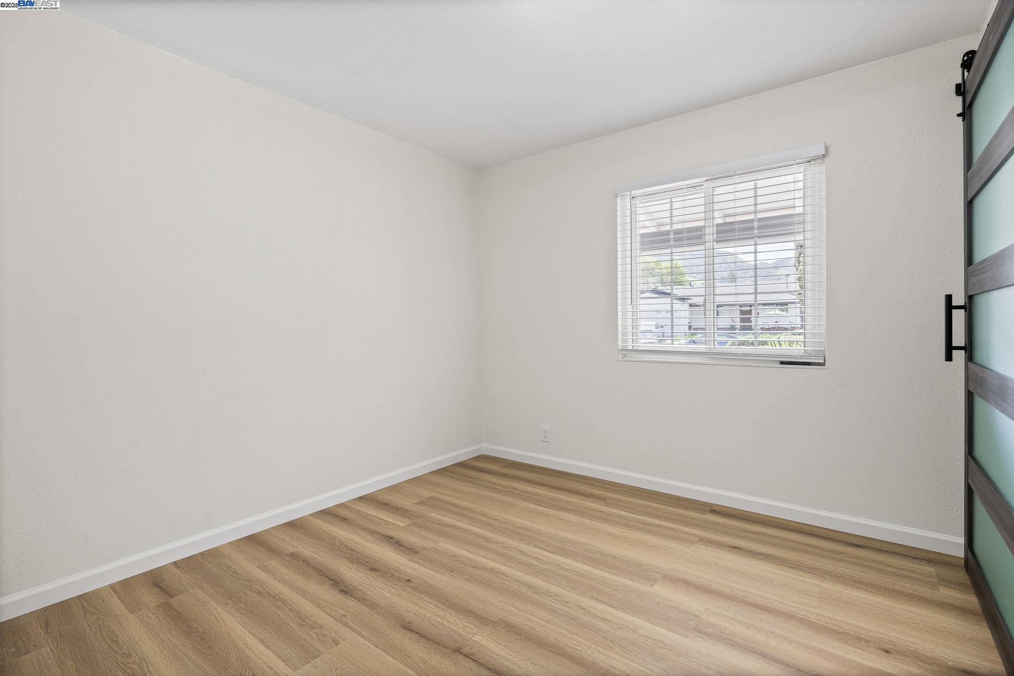 Detail Gallery Image 34 of 47 For 5507 Arizona, Concord,  CA 94521 - 3 Beds | 2 Baths