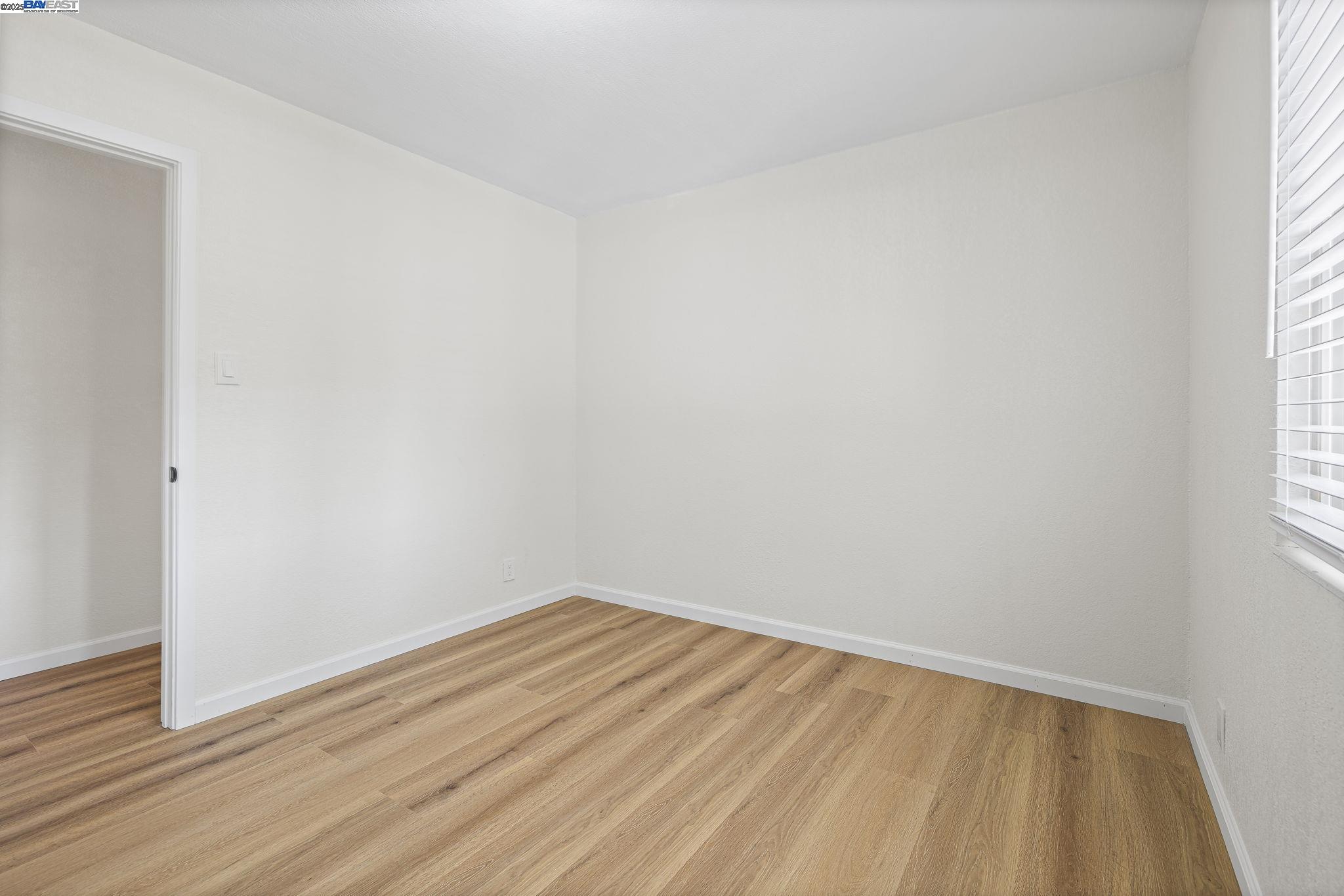Detail Gallery Image 36 of 47 For 5507 Arizona, Concord,  CA 94521 - 3 Beds | 2 Baths