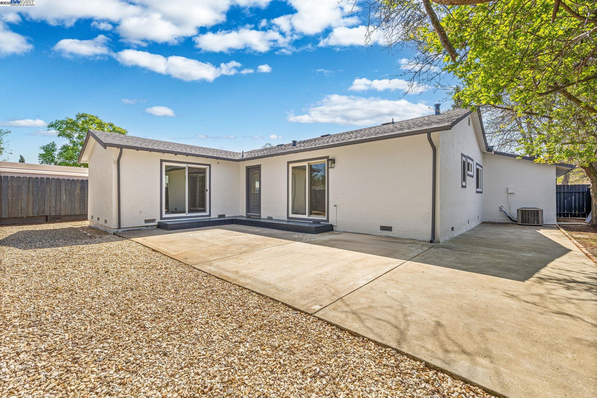 Detail Gallery Image 46 of 47 For 5507 Arizona, Concord,  CA 94521 - 3 Beds | 2 Baths