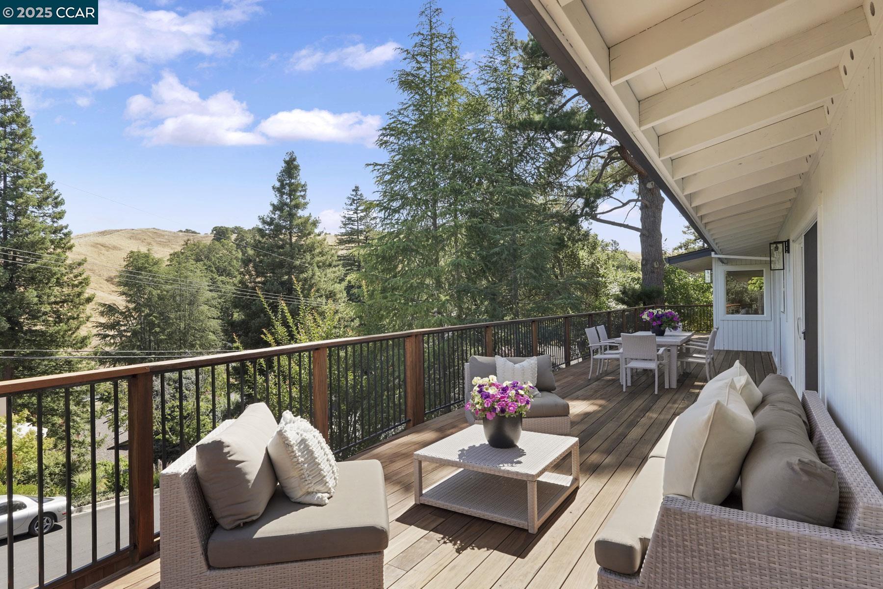 Detail Gallery Image 40 of 59 For 3233 Lucas Circle, Lafayette,  CA 94549 - 5 Beds | 3/1 Baths