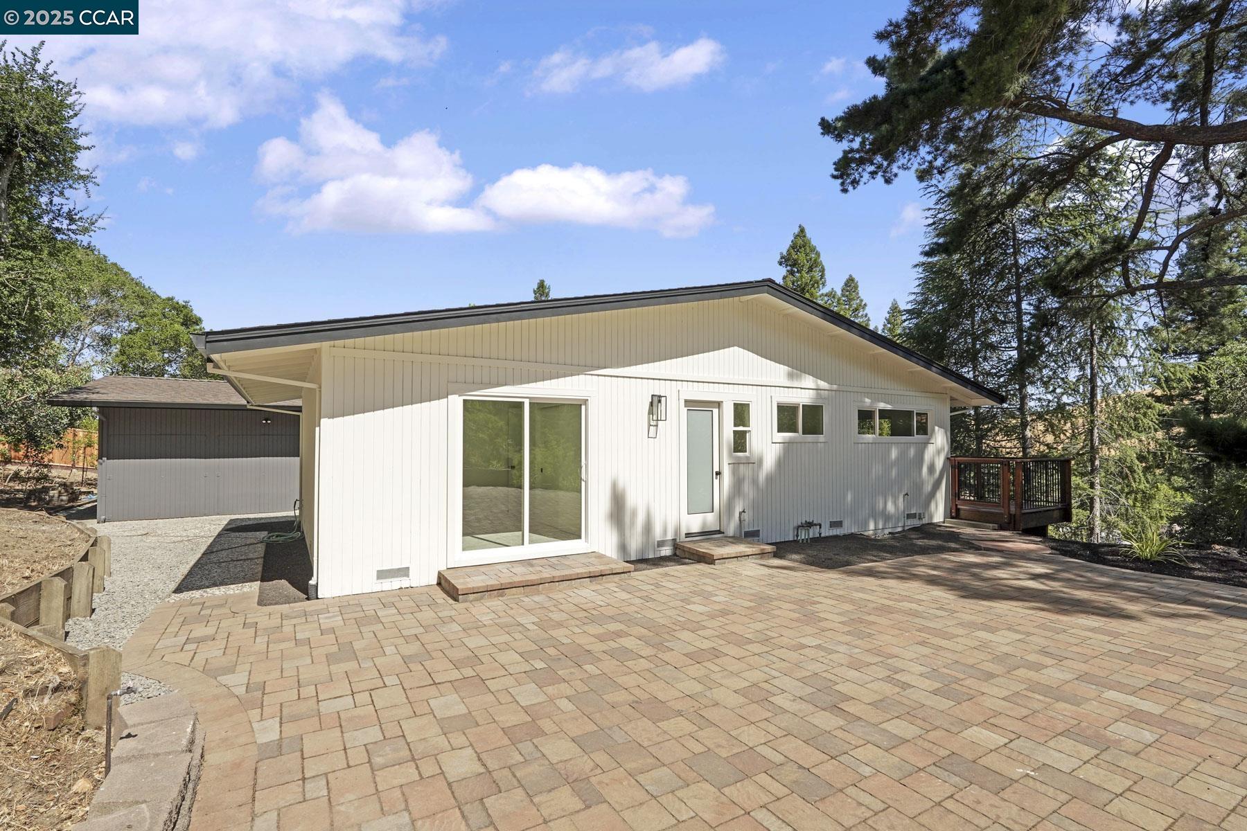 Detail Gallery Image 44 of 59 For 3233 Lucas Circle, Lafayette,  CA 94549 - 5 Beds | 3/1 Baths