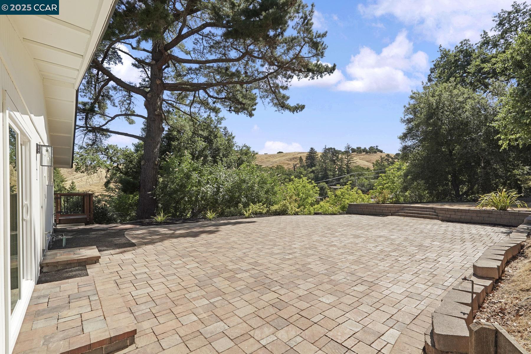 Detail Gallery Image 45 of 59 For 3233 Lucas Circle, Lafayette,  CA 94549 - 5 Beds | 3/1 Baths