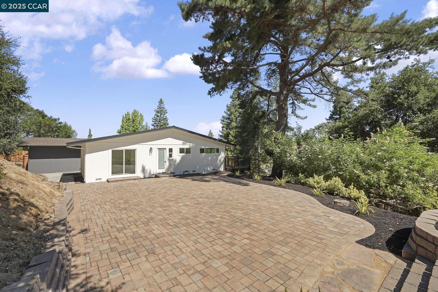 Detail Gallery Image 48 of 59 For 3233 Lucas Circle, Lafayette,  CA 94549 - 5 Beds | 3/1 Baths