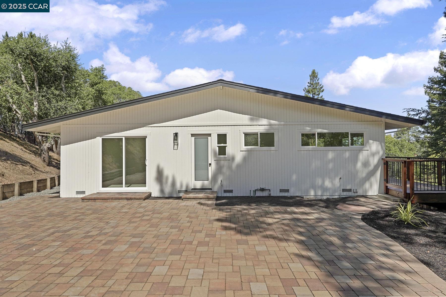 Detail Gallery Image 49 of 59 For 3233 Lucas Circle, Lafayette,  CA 94549 - 5 Beds | 3/1 Baths