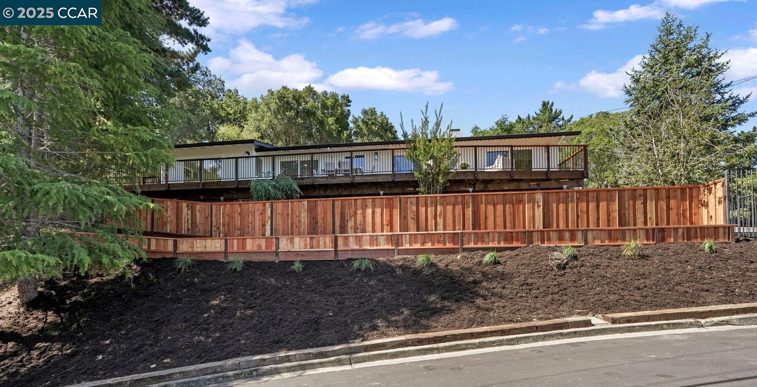Detail Gallery Image 57 of 59 For 3233 Lucas Circle, Lafayette,  CA 94549 - 5 Beds | 3/1 Baths