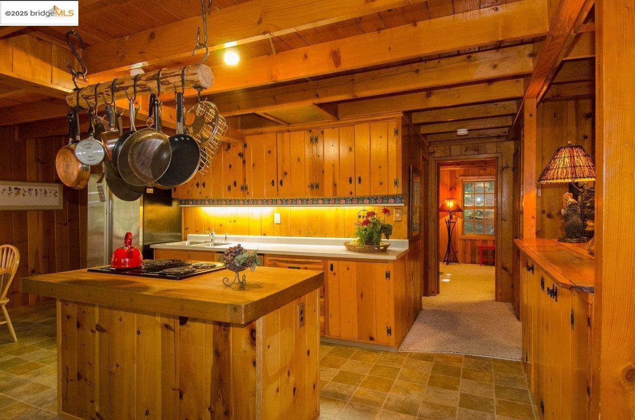 Detail Gallery Image 12 of 56 For 20625 Wuke Lane, Mi Wuk Village,  CA 95346 - 4 Beds | 2 Baths