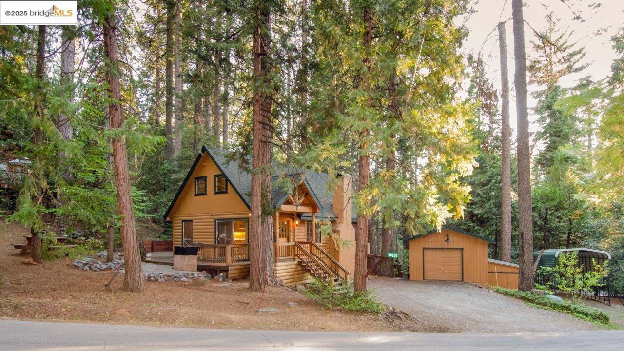 Detail Gallery Image 4 of 56 For 20625 Wuke Lane, Mi Wuk Village,  CA 95346 - 4 Beds | 2 Baths