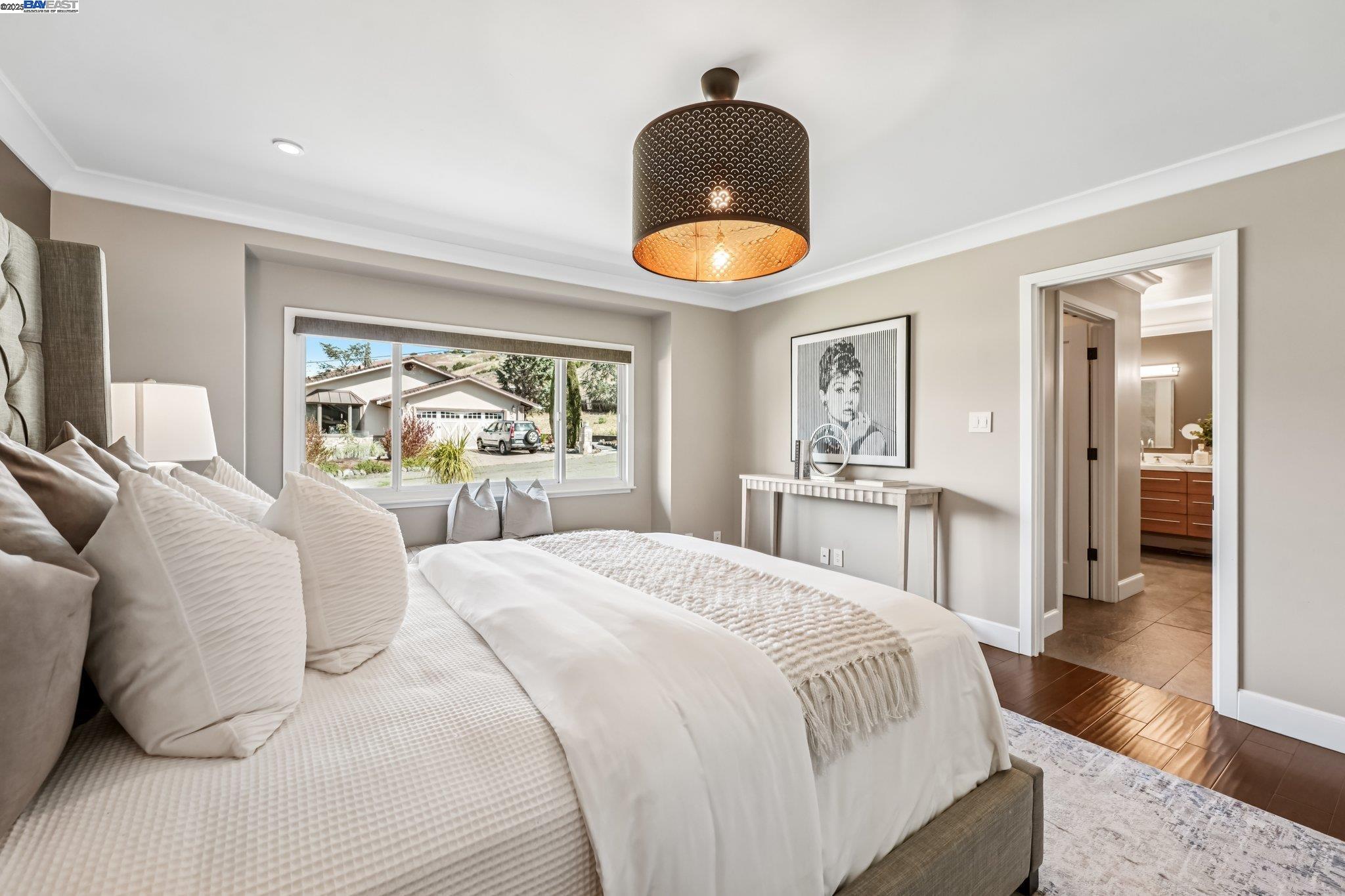 Detail Gallery Image 22 of 45 For 24 Archery Ct, El Sobrante,  CA 94803 - 3 Beds | 3 Baths