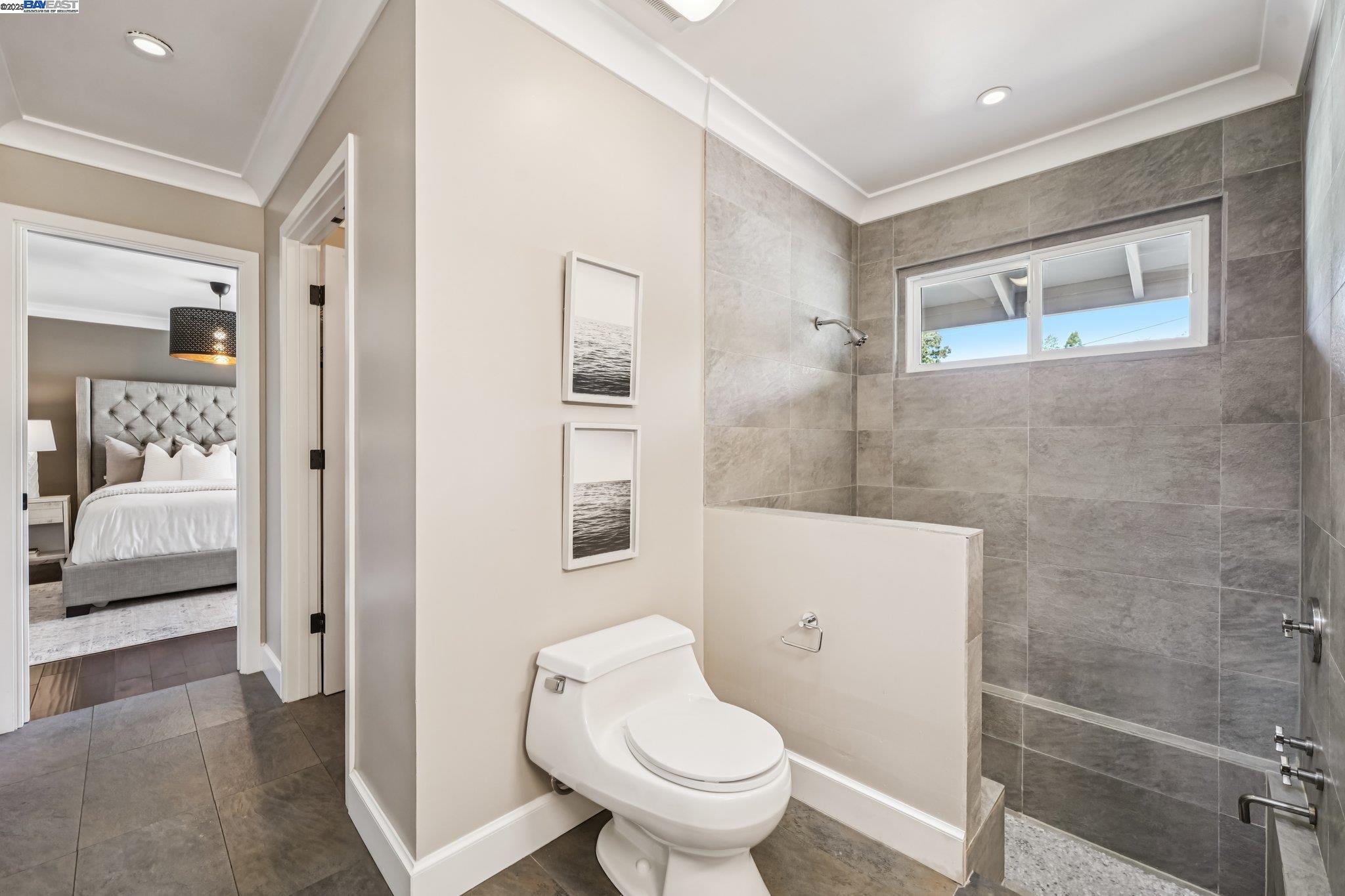 Detail Gallery Image 24 of 45 For 24 Archery Ct, El Sobrante,  CA 94803 - 3 Beds | 3 Baths