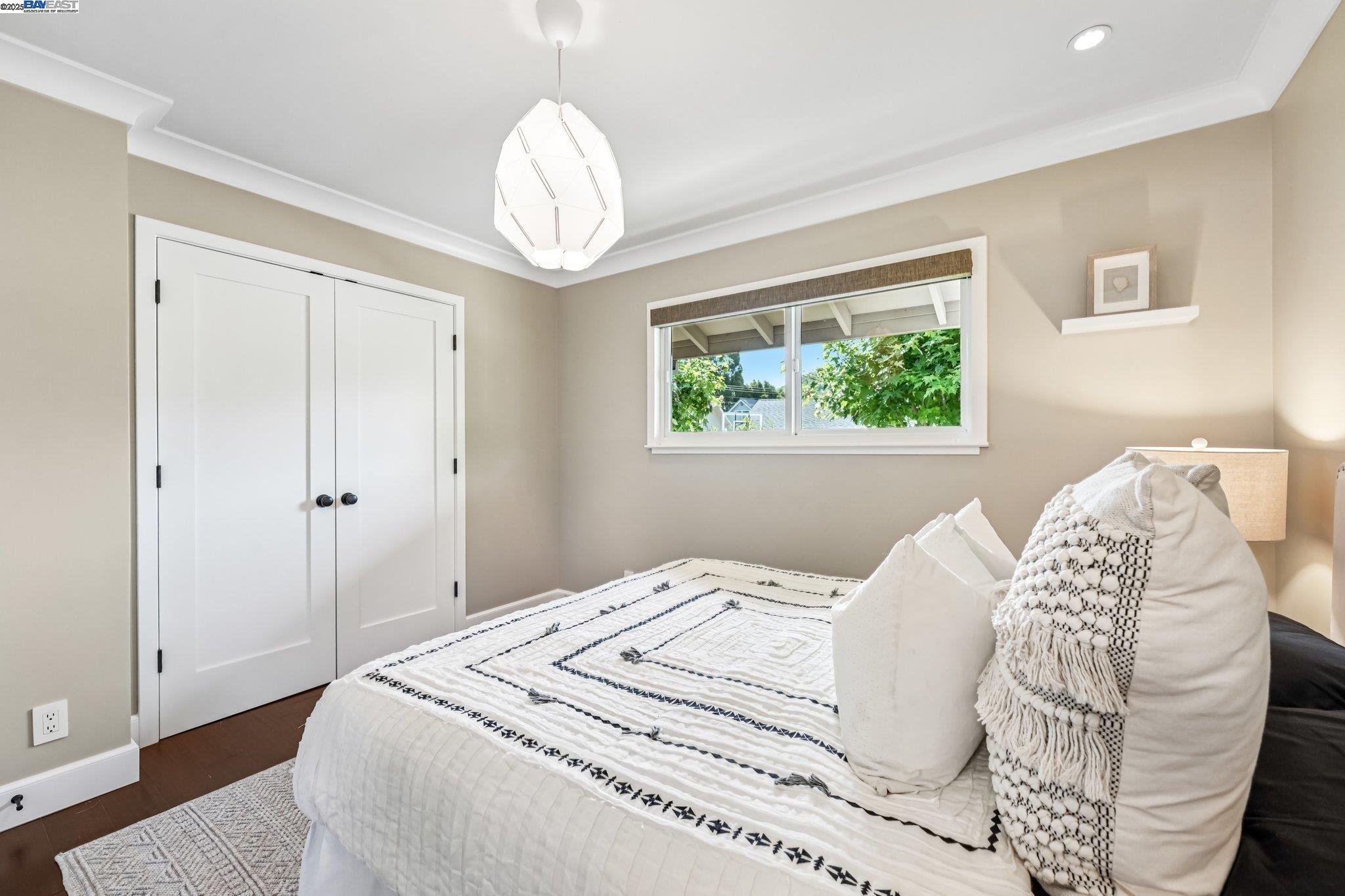 Detail Gallery Image 34 of 45 For 24 Archery Ct, El Sobrante,  CA 94803 - 3 Beds | 3 Baths