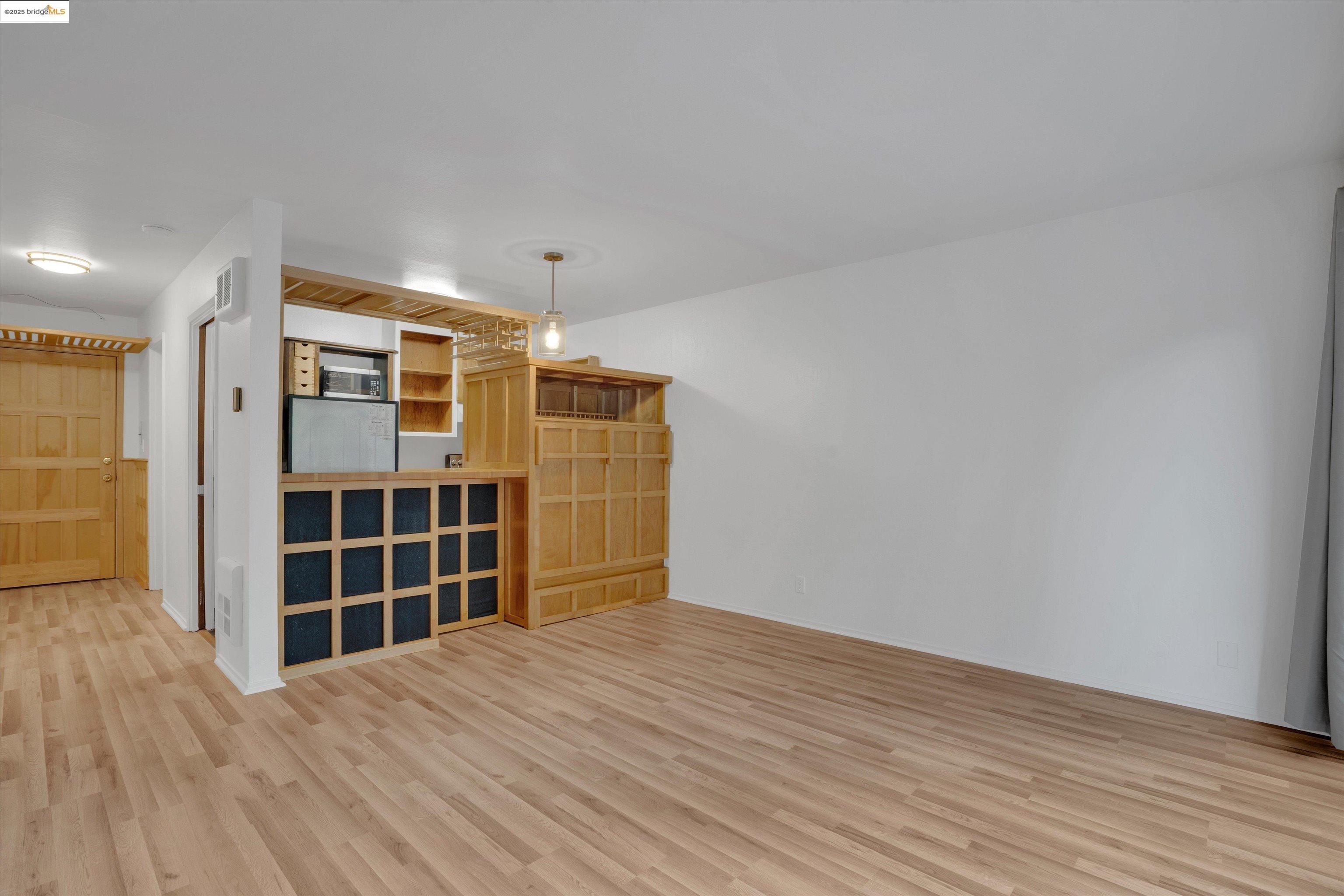 Photo #12: 41102912 Listing: Photo #12